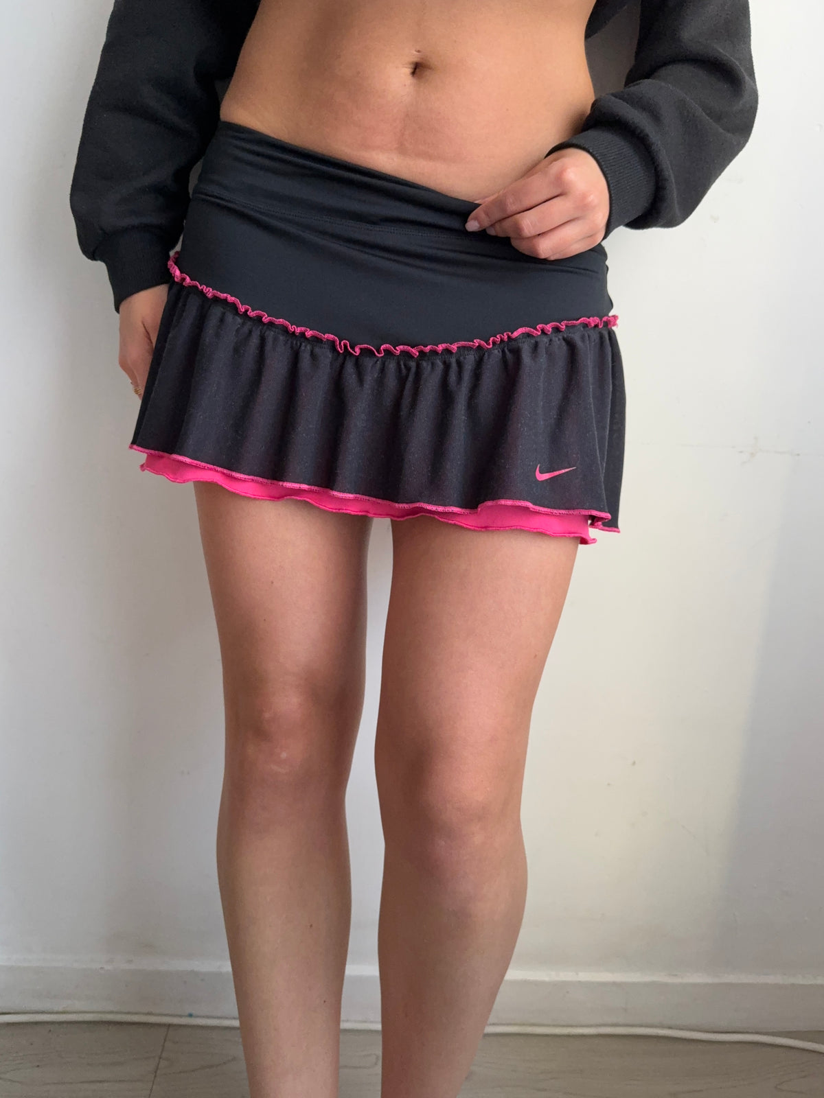 Black pleated mini skirt (S)