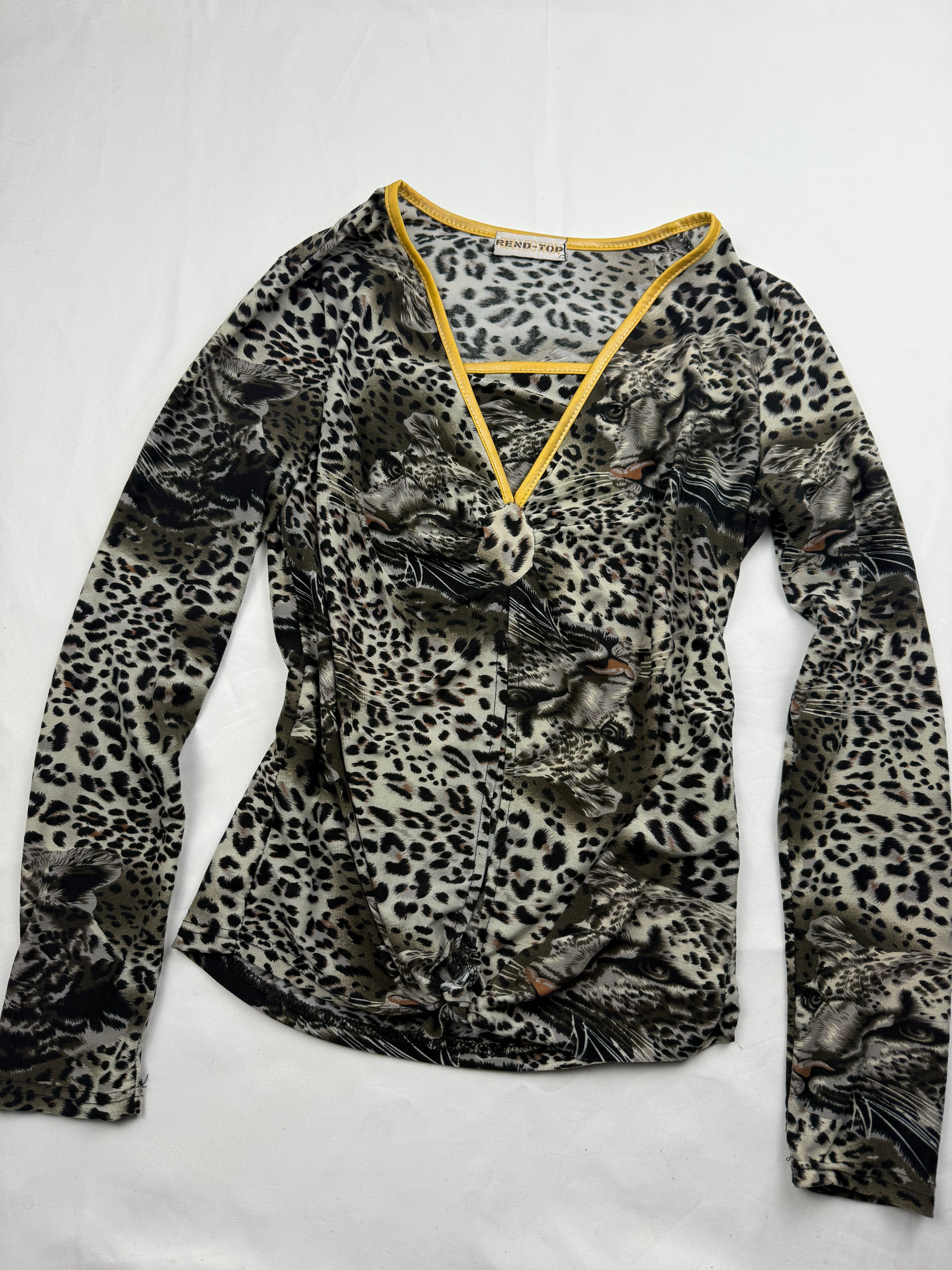 Grey panther print long sleeves top (M/L)