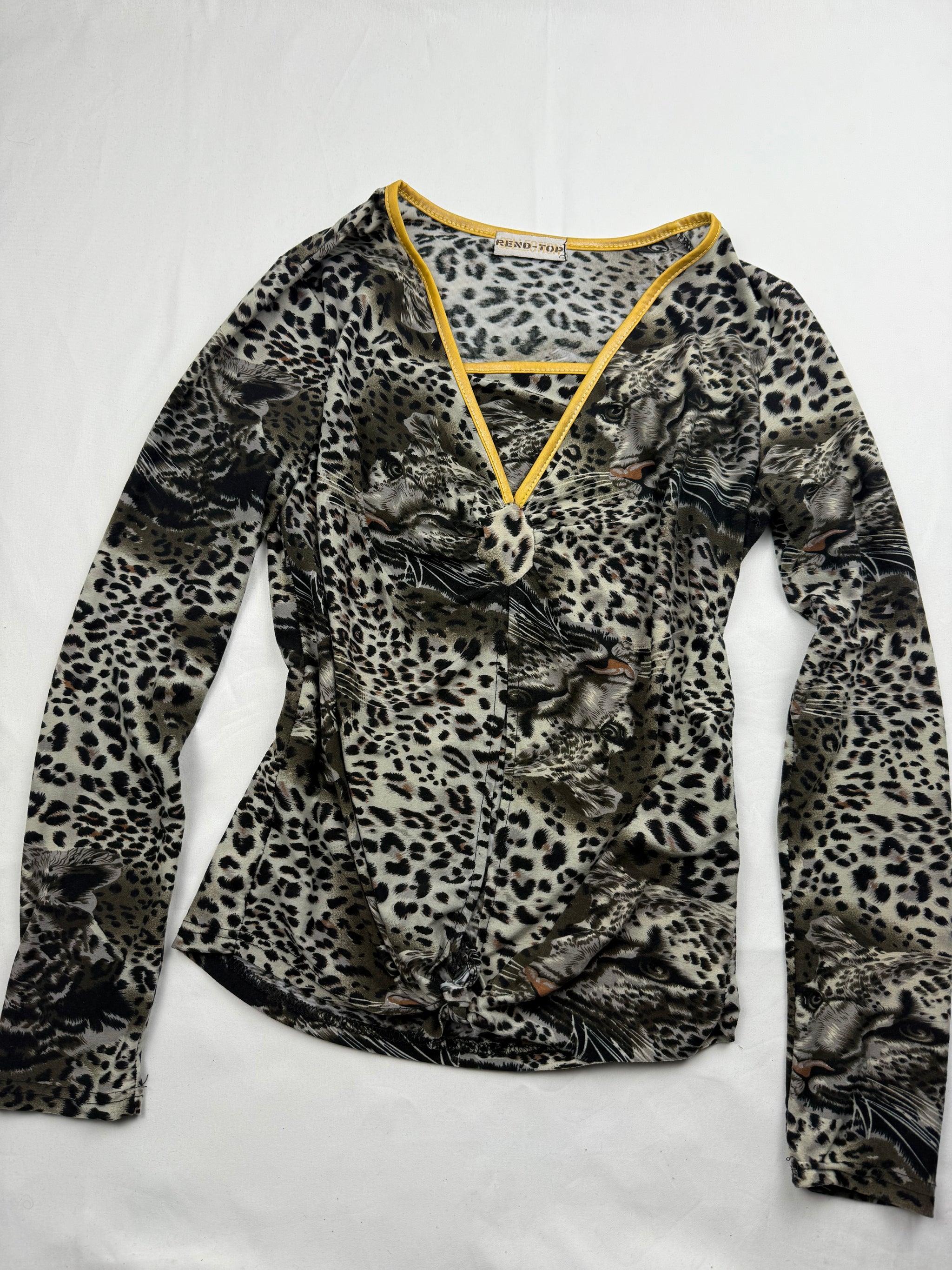 Grey panther print long sleeves top (M/L)