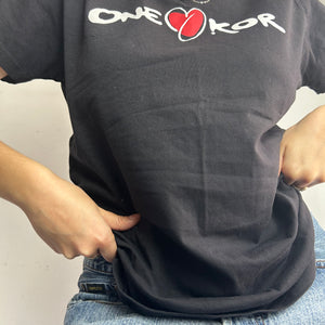 Black spell out logo tee 90s y2k vintage (S/M)