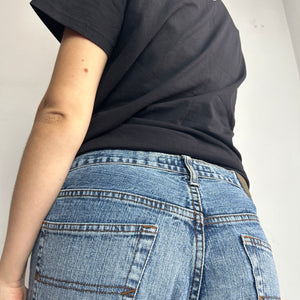 Black spell out logo tee 90s y2k vintage (S/M)