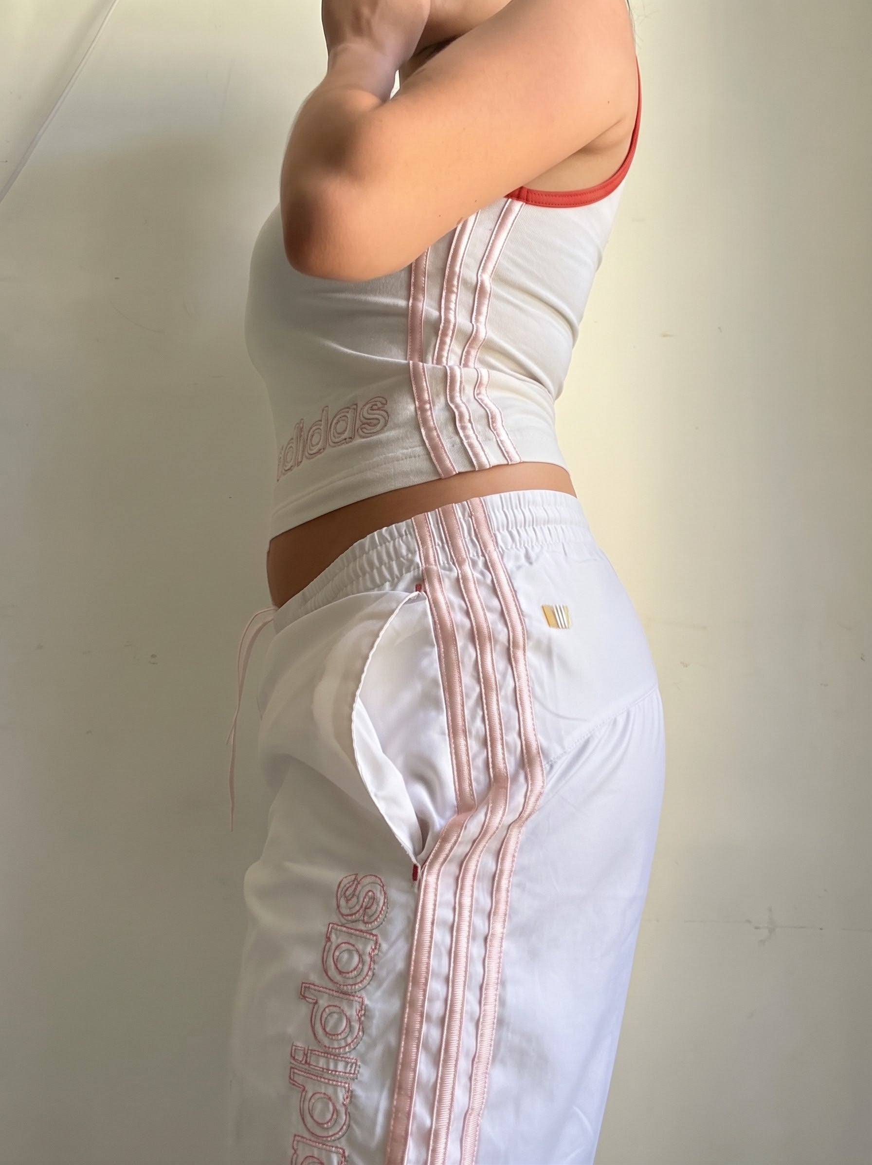 White activewear top + capri pants set (XS)