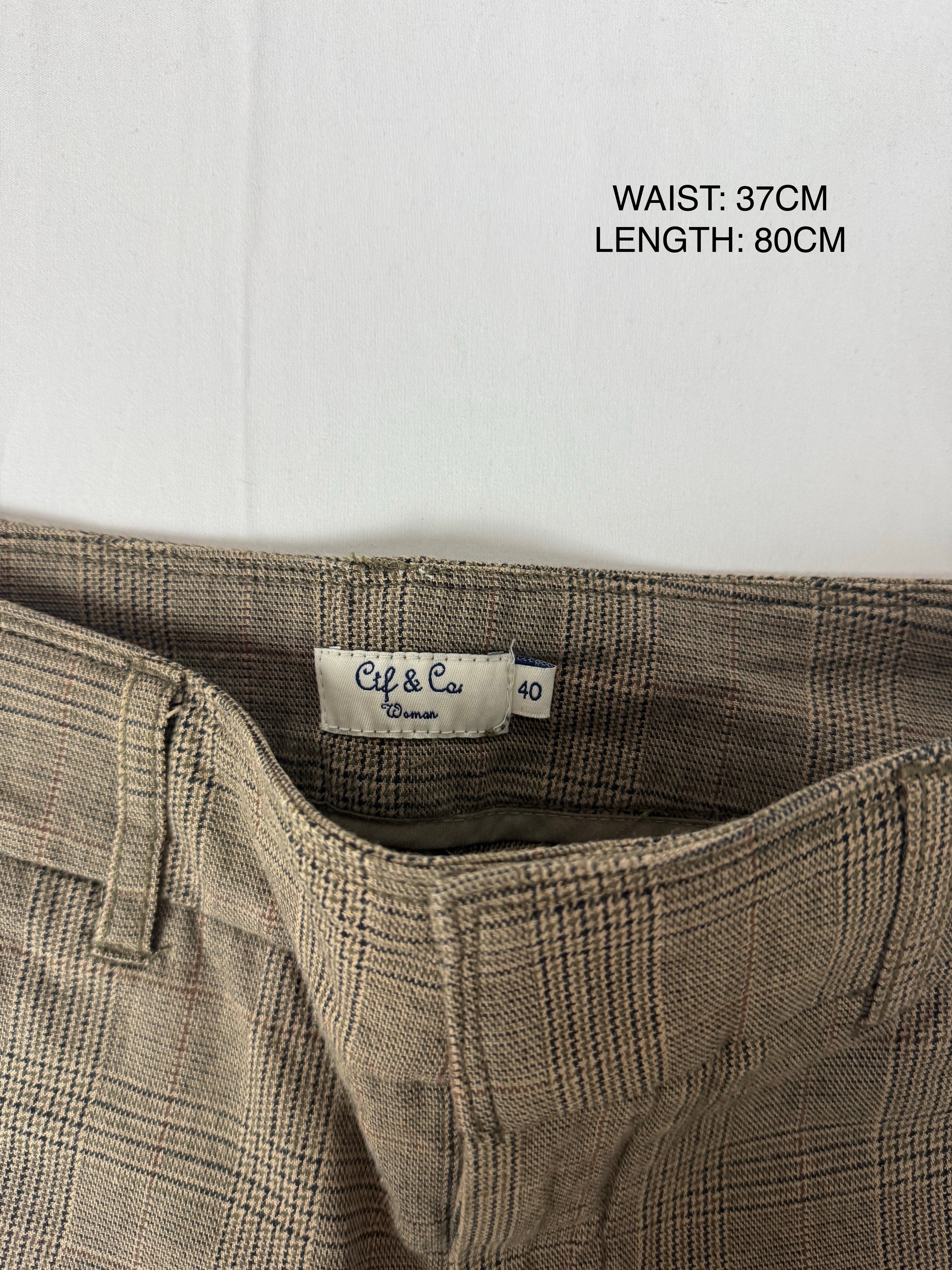Brown check print low rise capri pants (M)