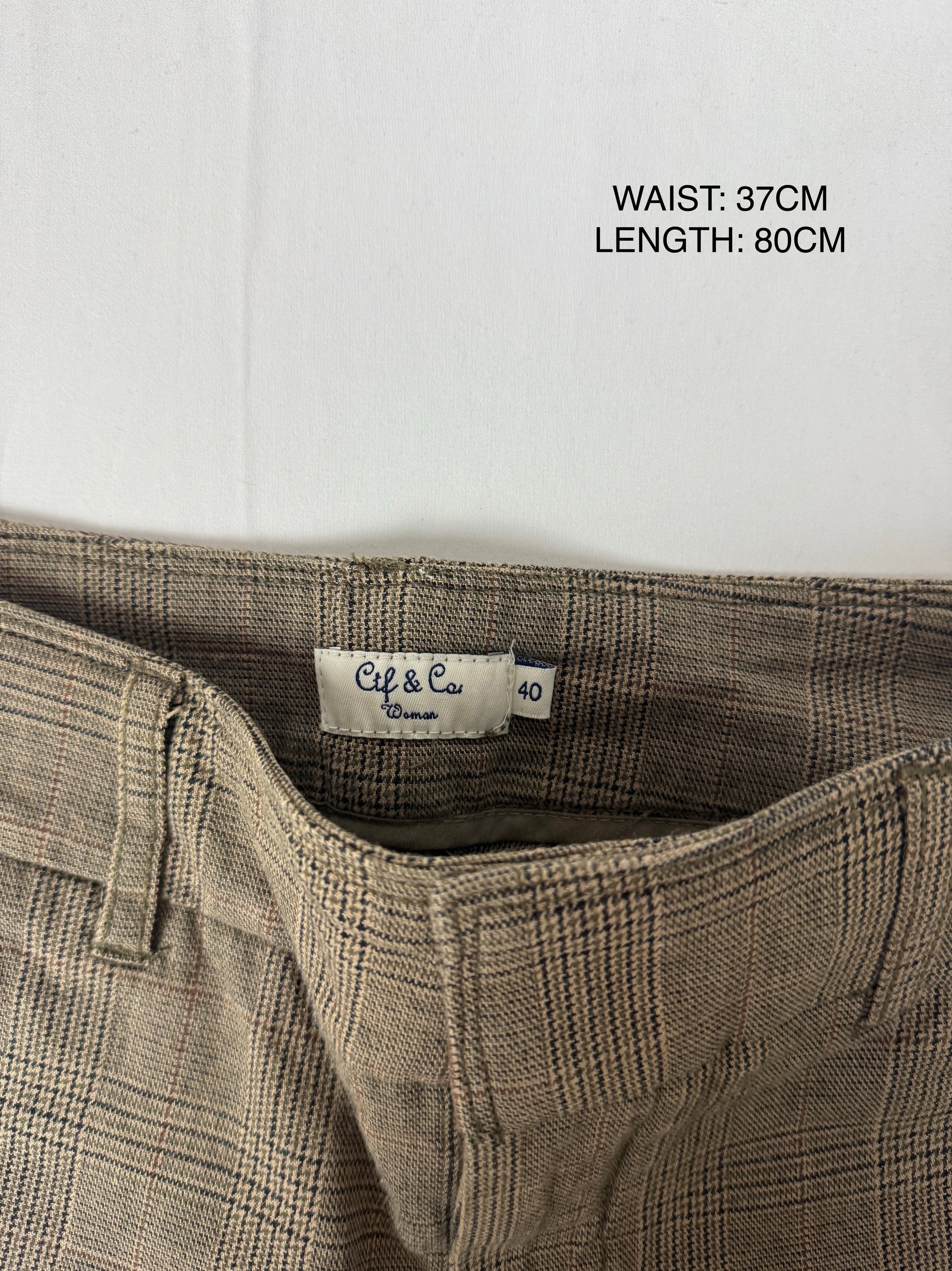 Brown check print low rise capri pants (M)
