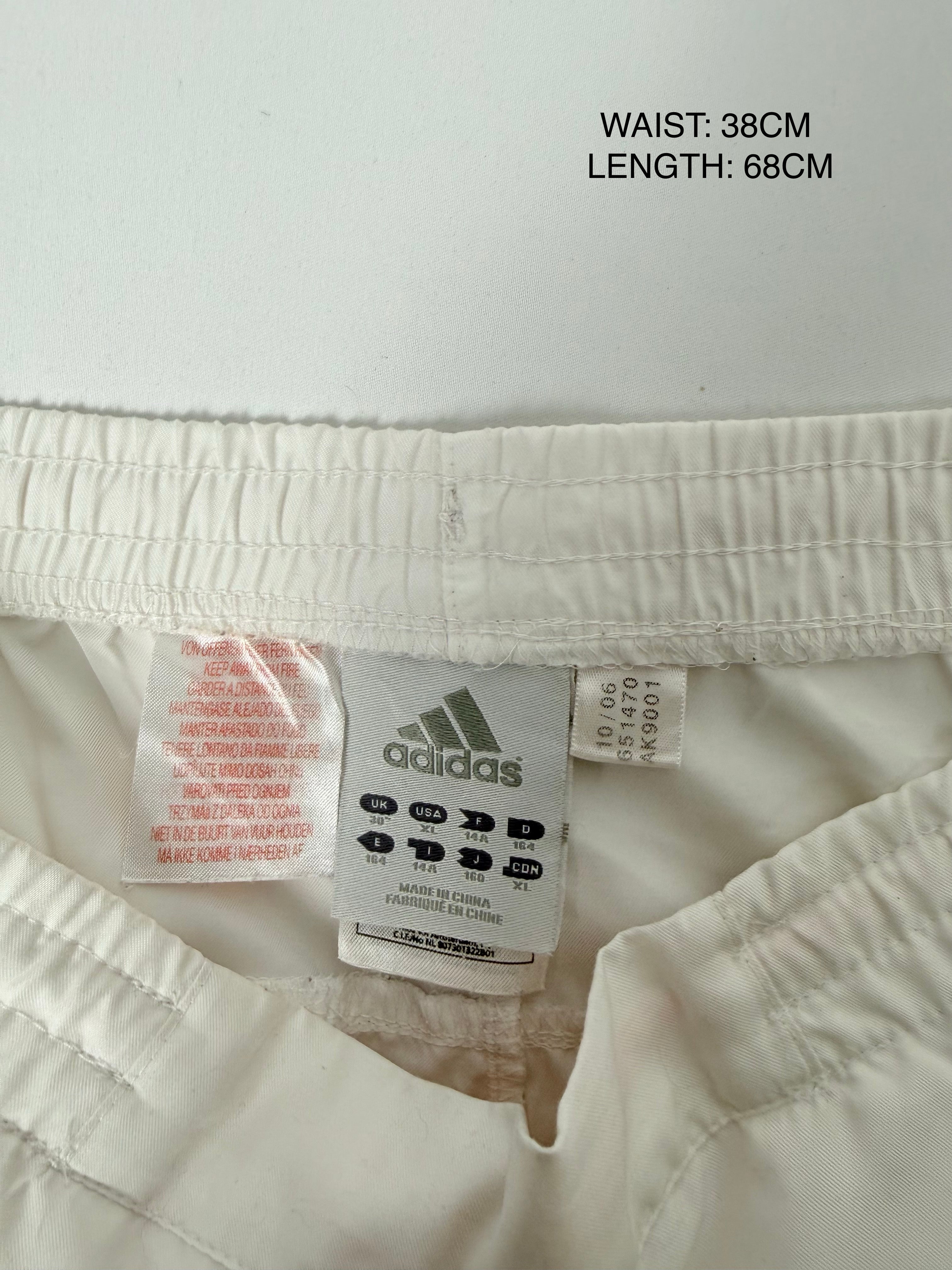 White activewear top + capri pants set (XS)