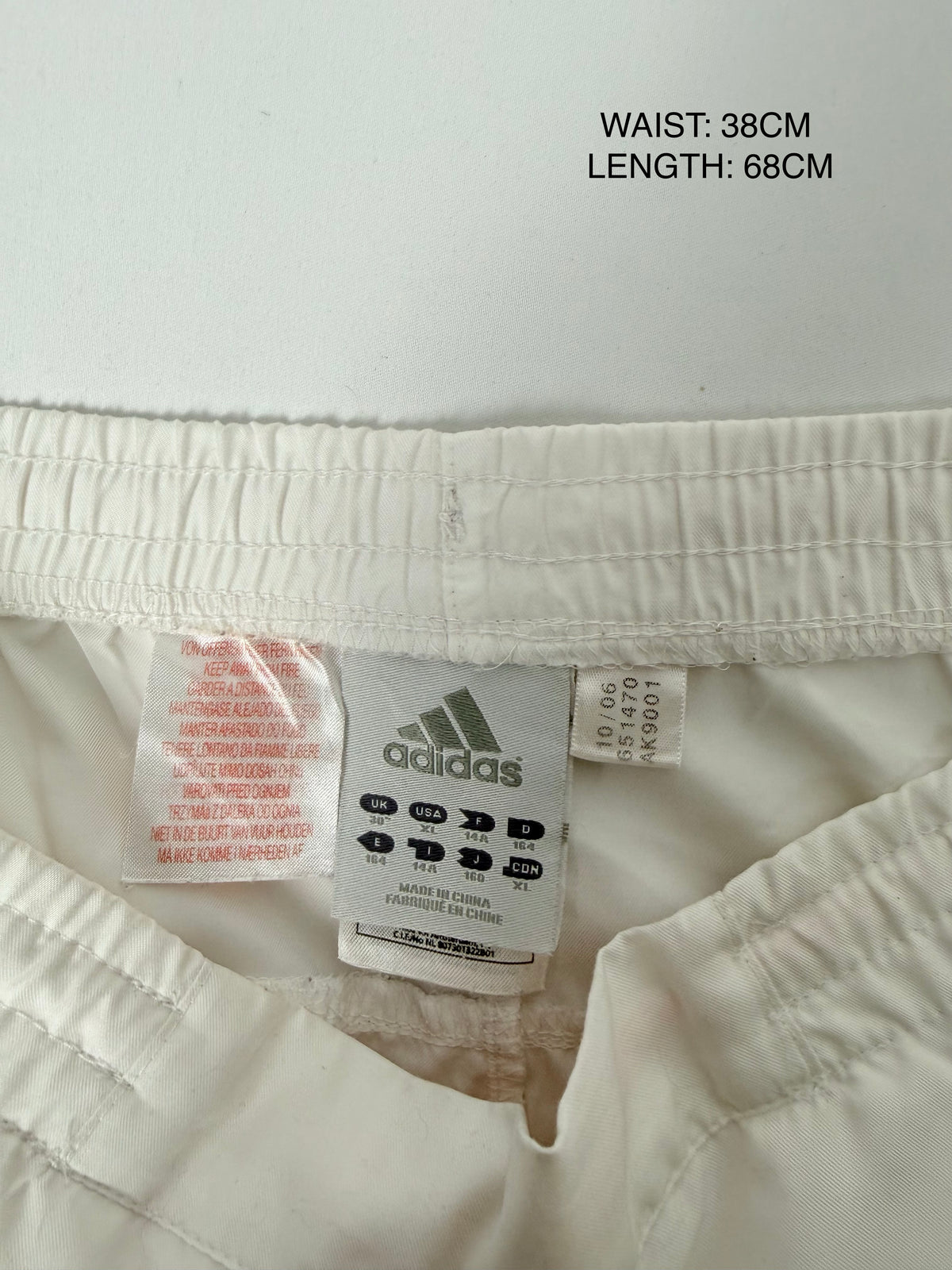 White activewear top + capri pants set (XS)