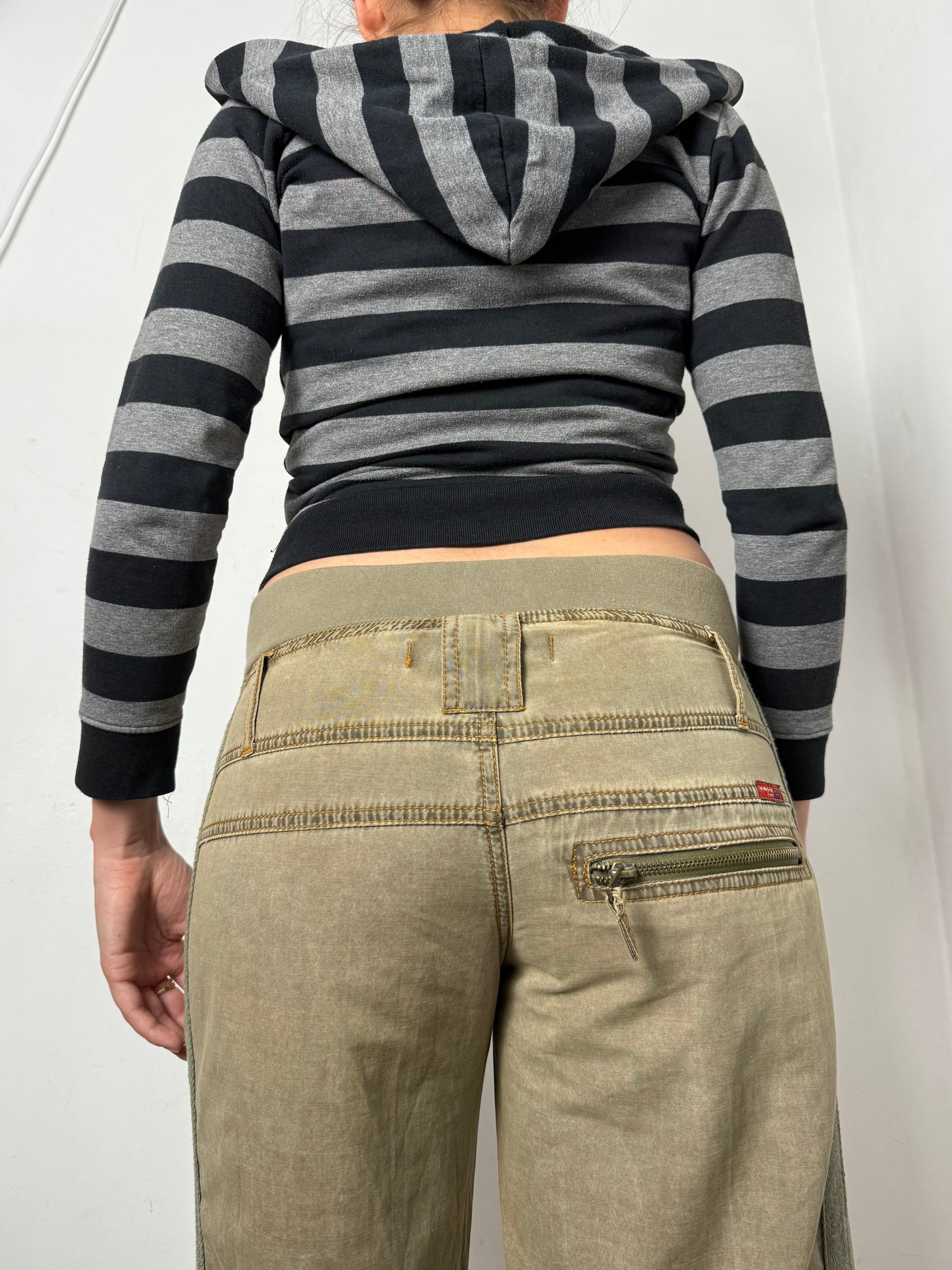 Black striped zip up cotton hoodie (XS)