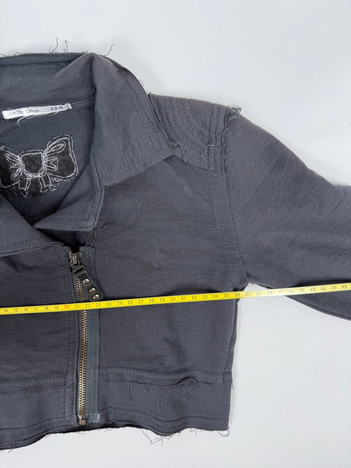 Navy zip up long sleeves top (XS)