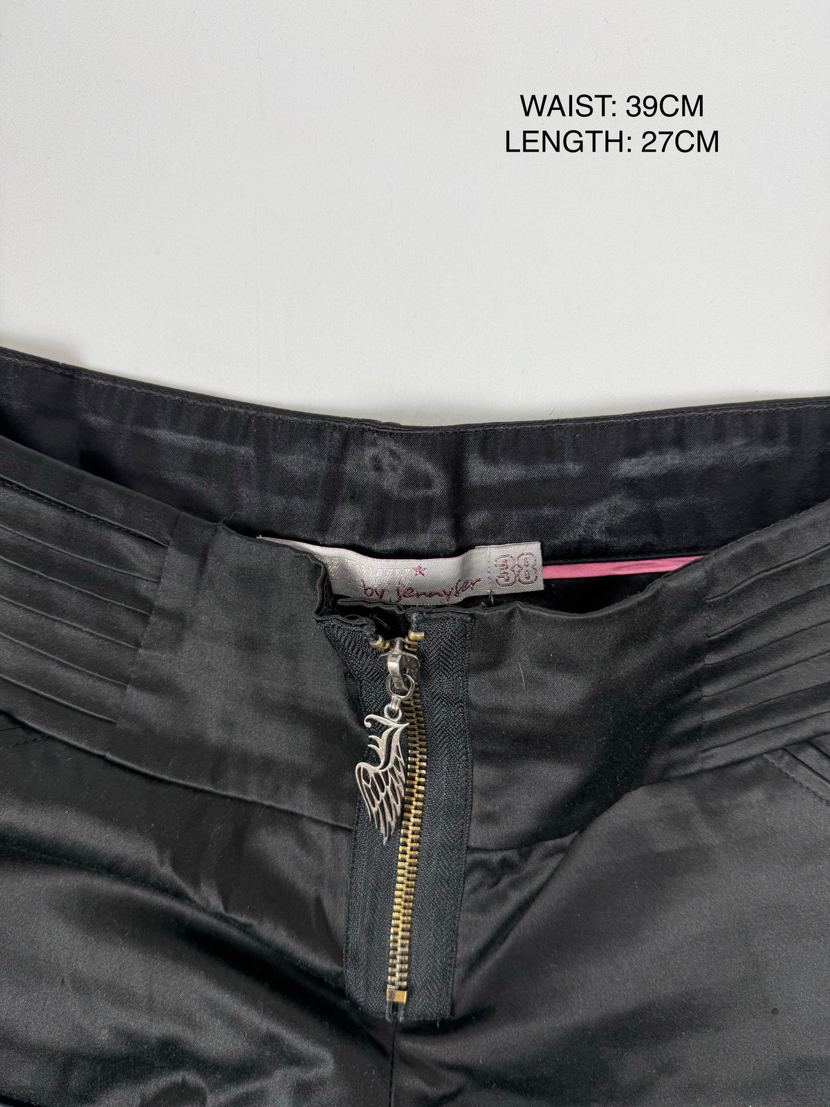 Black silky low rise mini short (M)