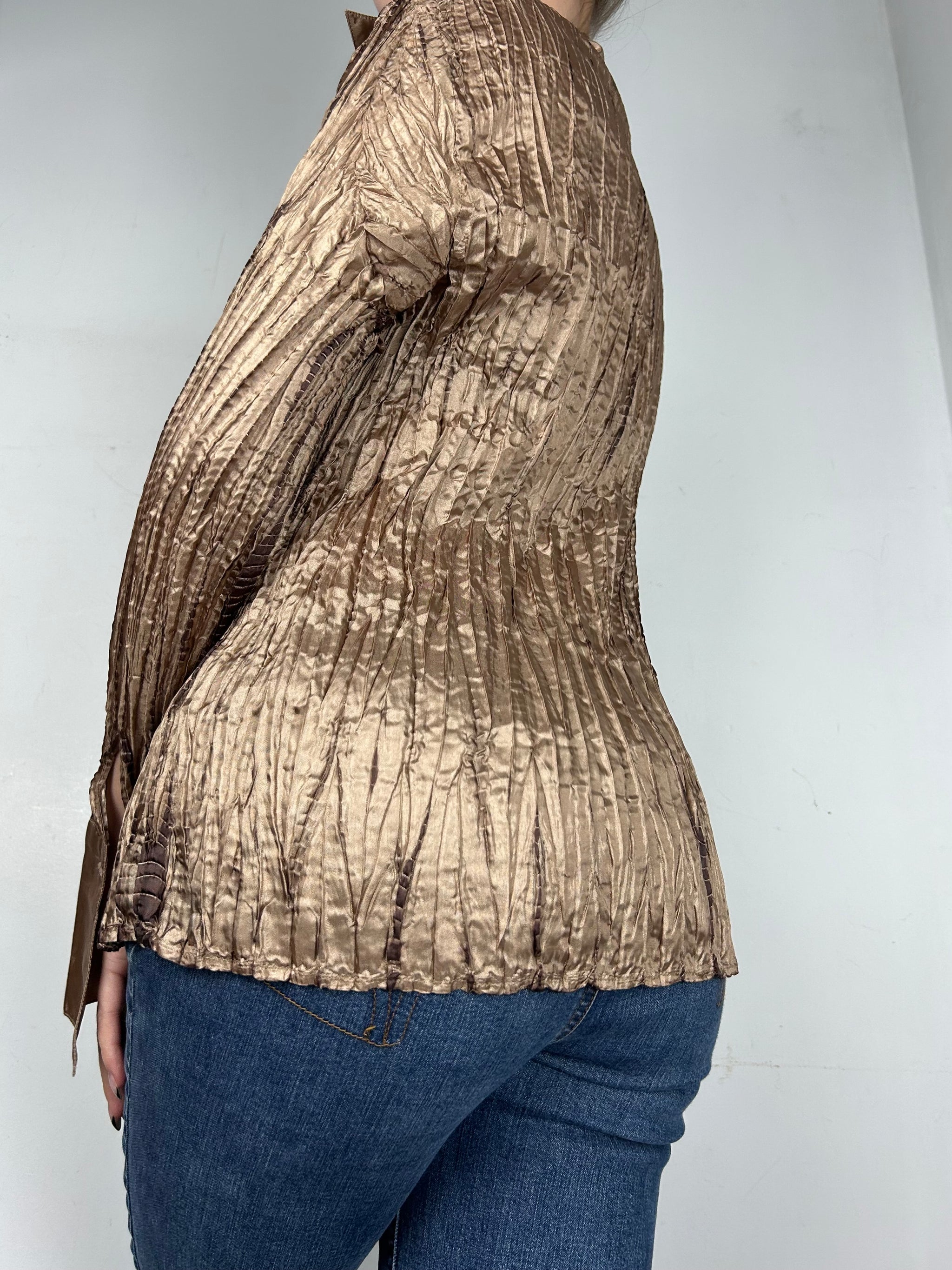 Gold ruched long sleeves shirt (One size)