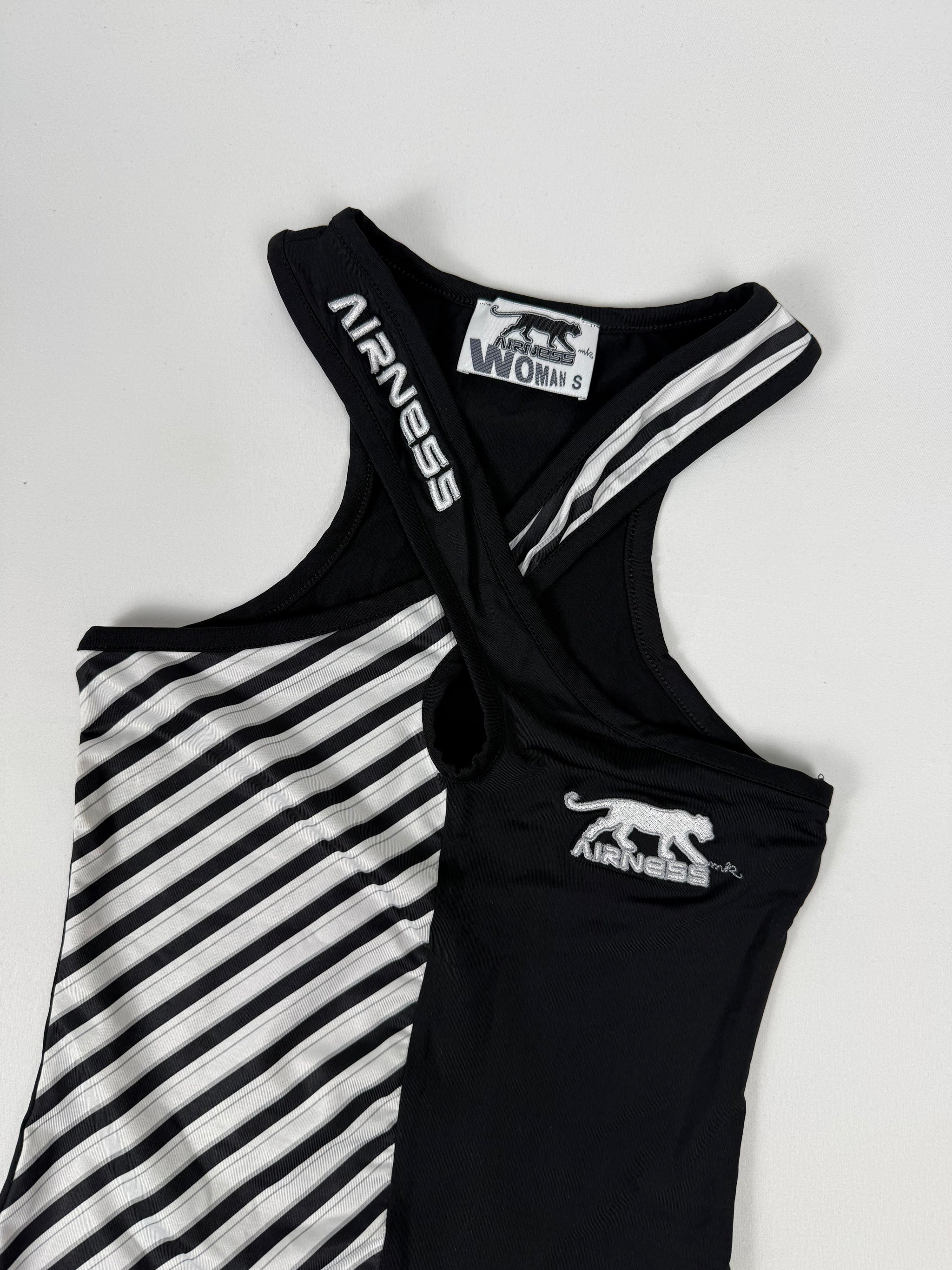 Black activewear tight fit top (S)