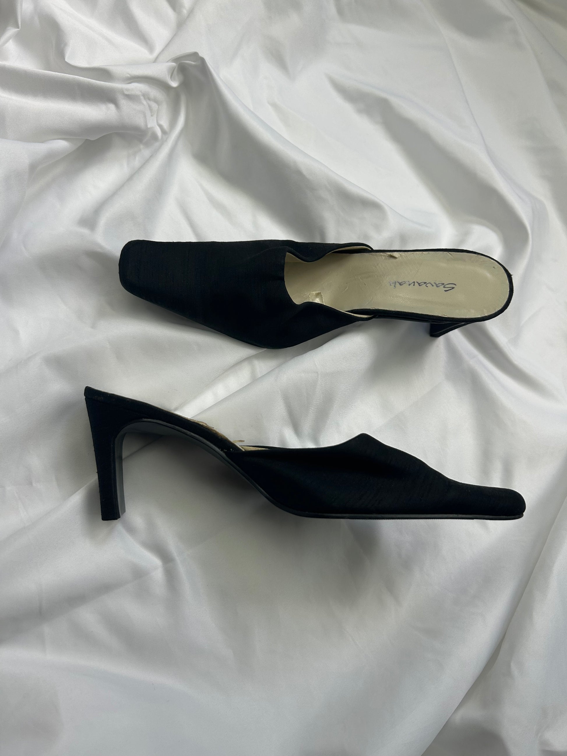 Black pointed toes mules (38)