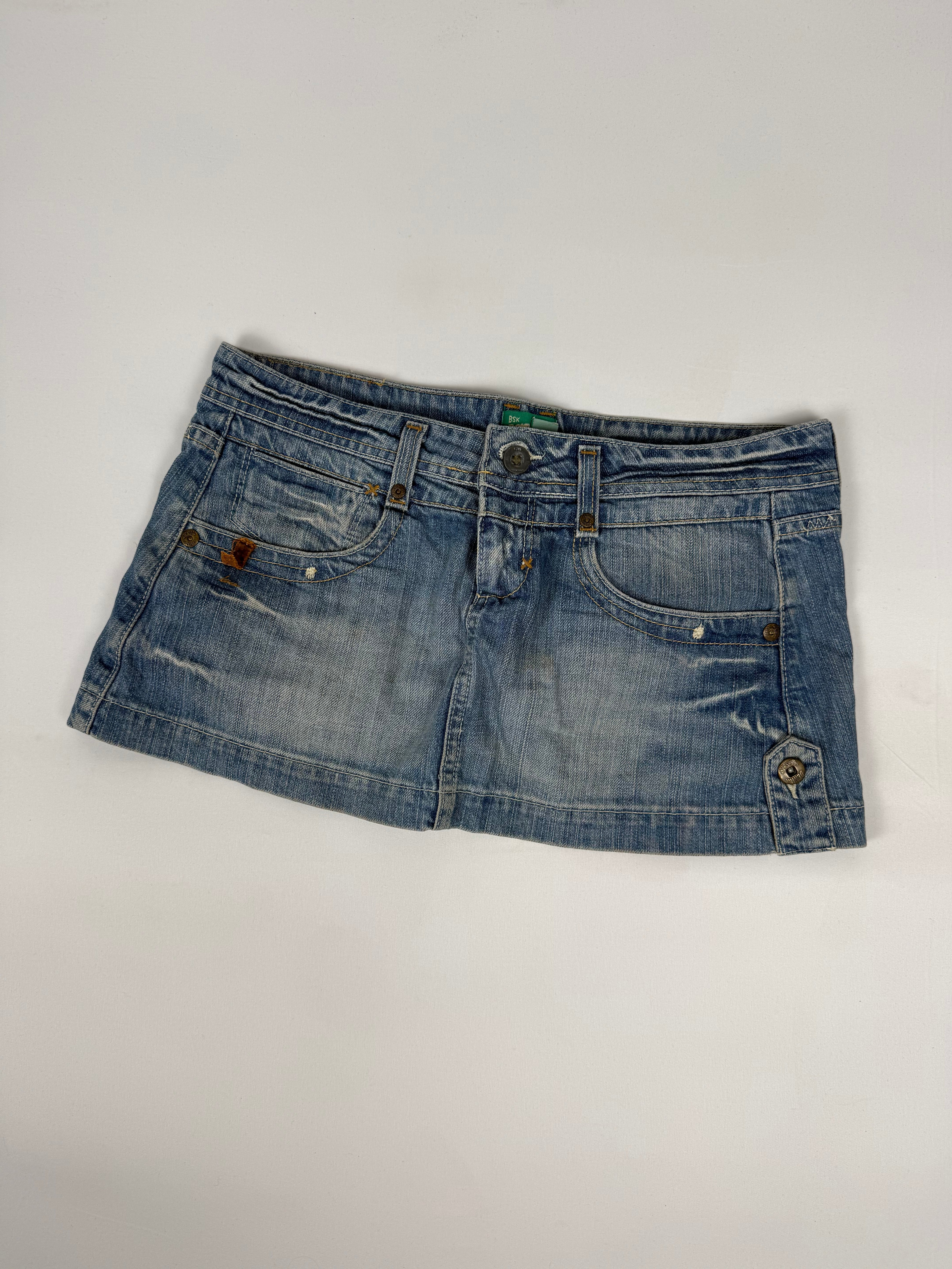 Blue denim low rise mini skirt (M)