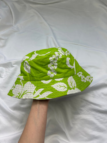 Green hibiscus Hawaii floral bucket hat