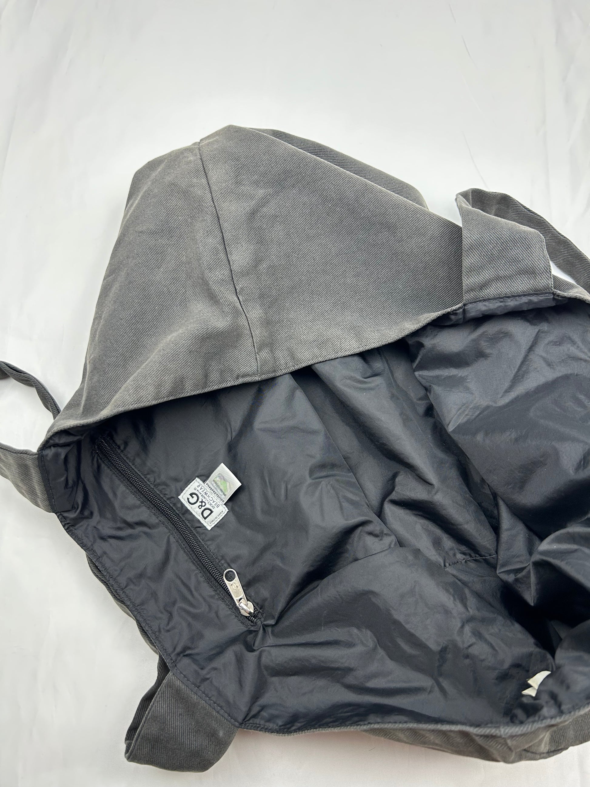 Grey logo maxi shoulder bag (52x29cm)