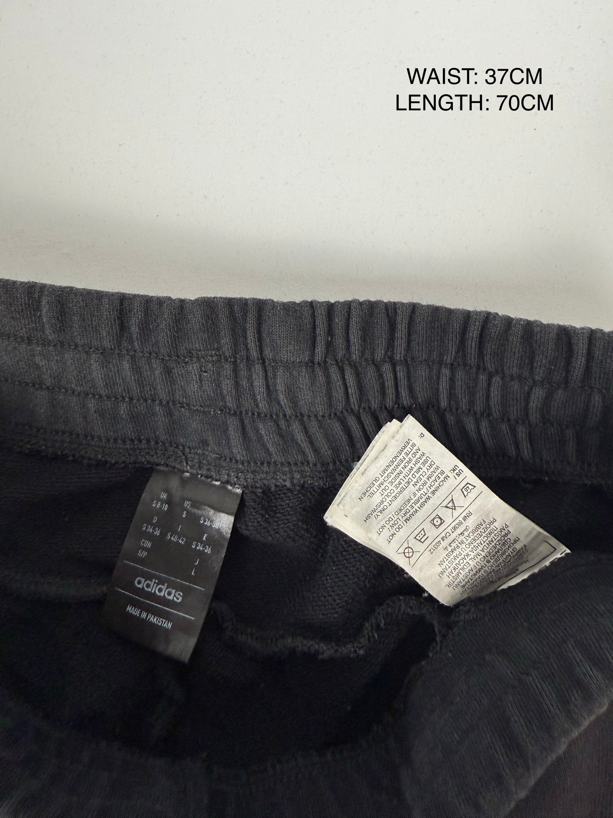 Black capri pants (S)