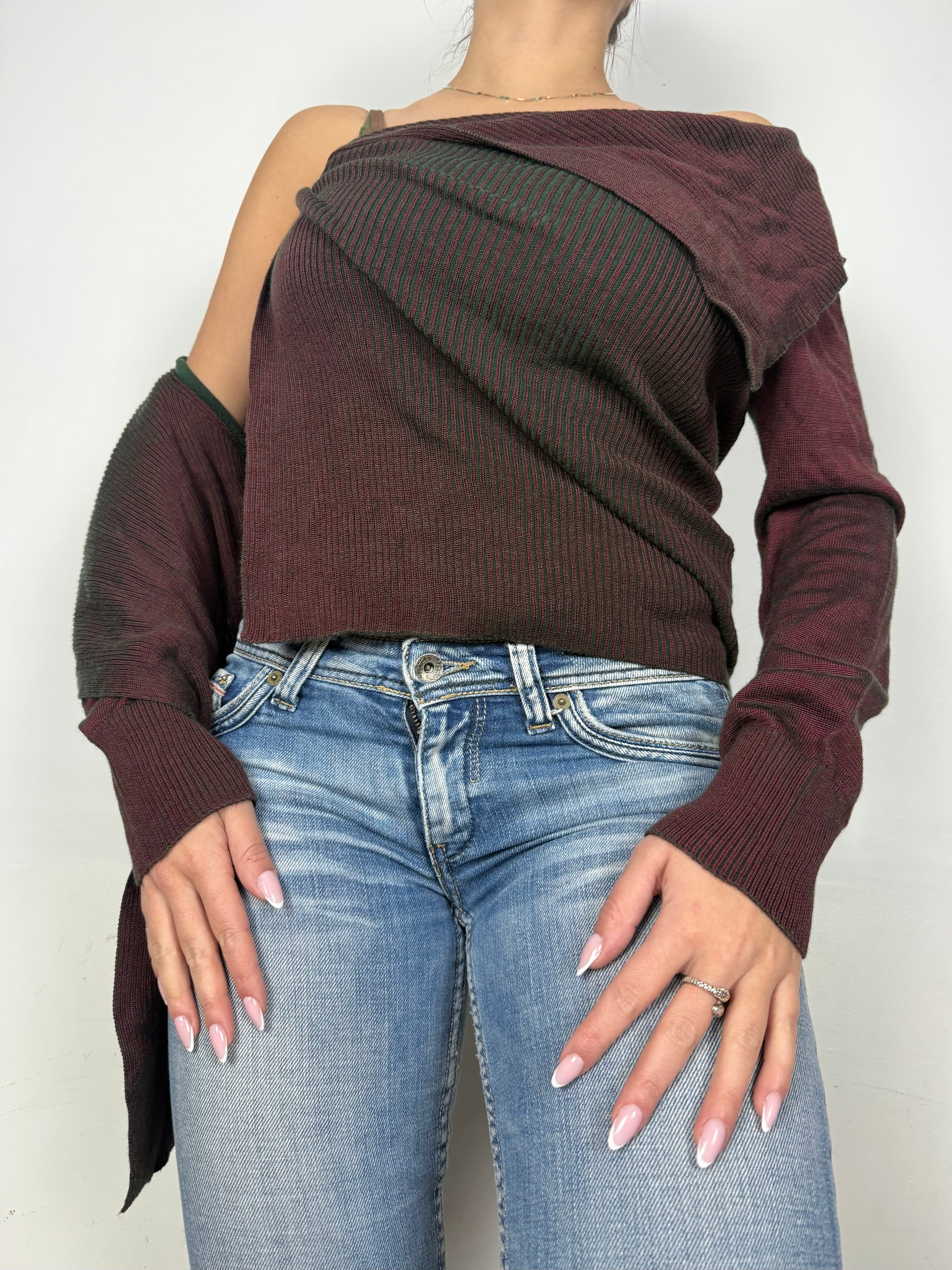 Burgundy red ribbed cardigan jumper (One size)