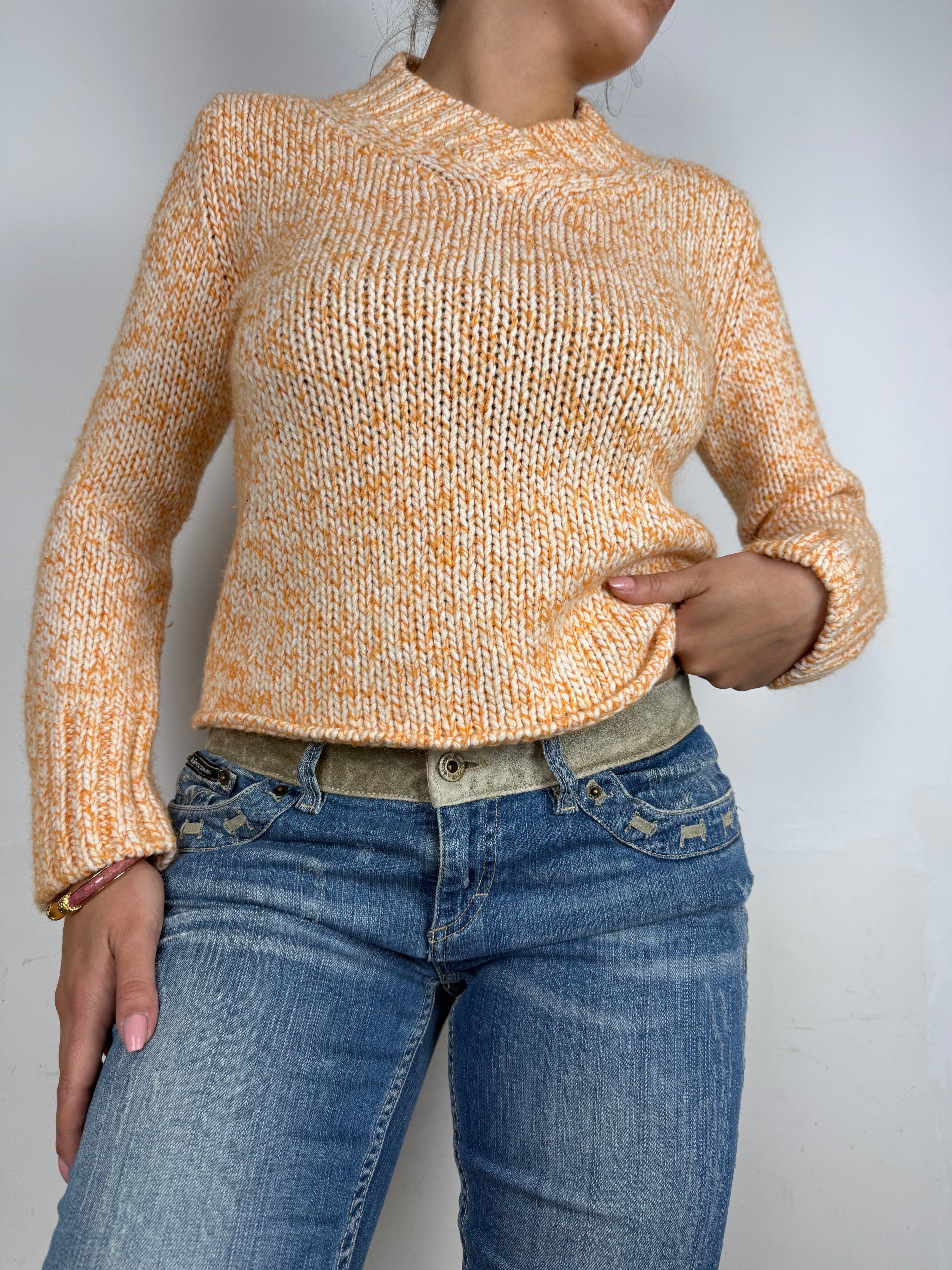 Beige knitted V neck jumper (S)
