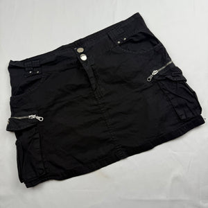 Black cargo cotton low rise mini skirt (M/L)