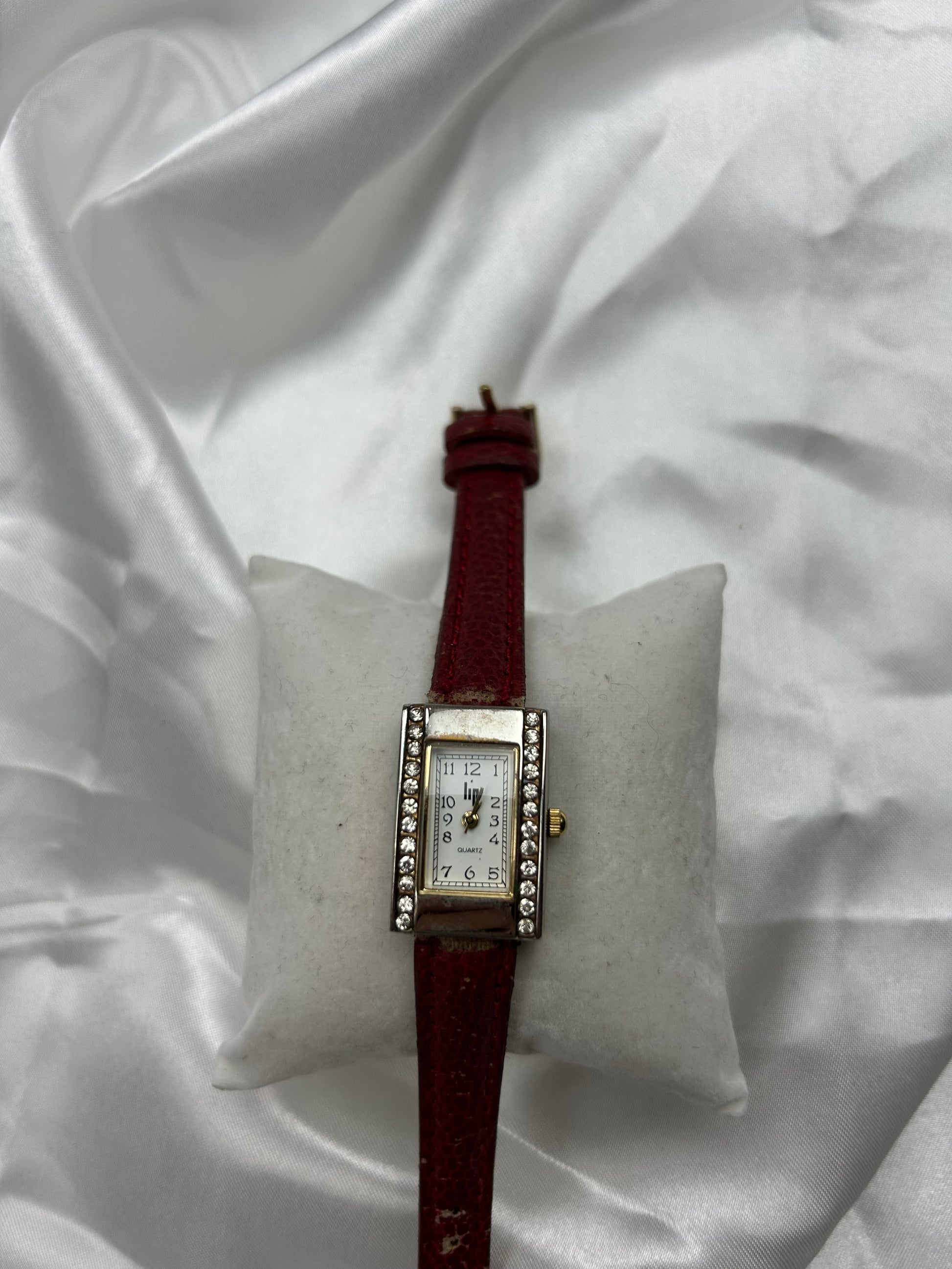 Vintage stainless steel & leather bracelet watch jewelry