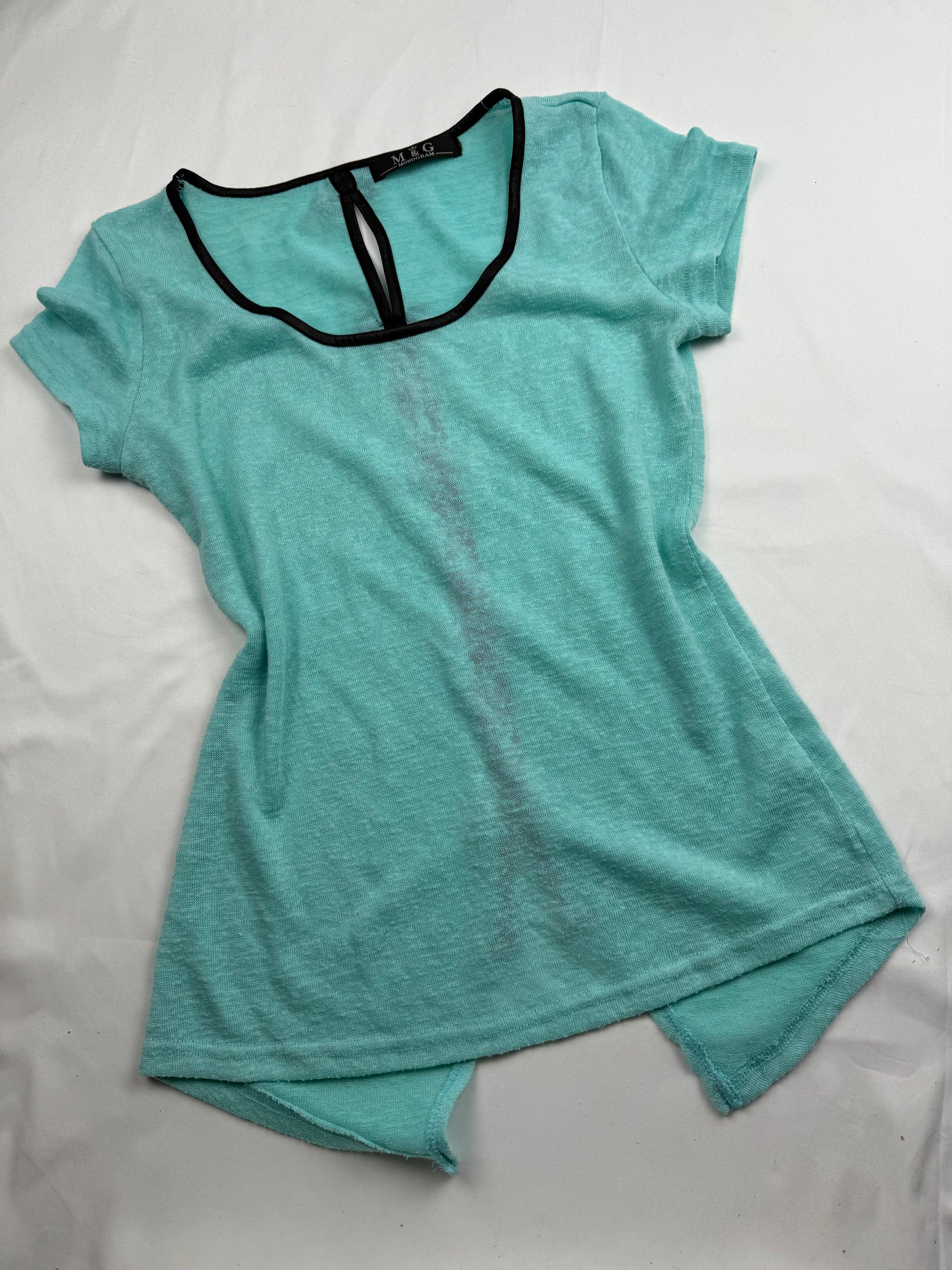 Green bow backless tight fit tee (S/M)