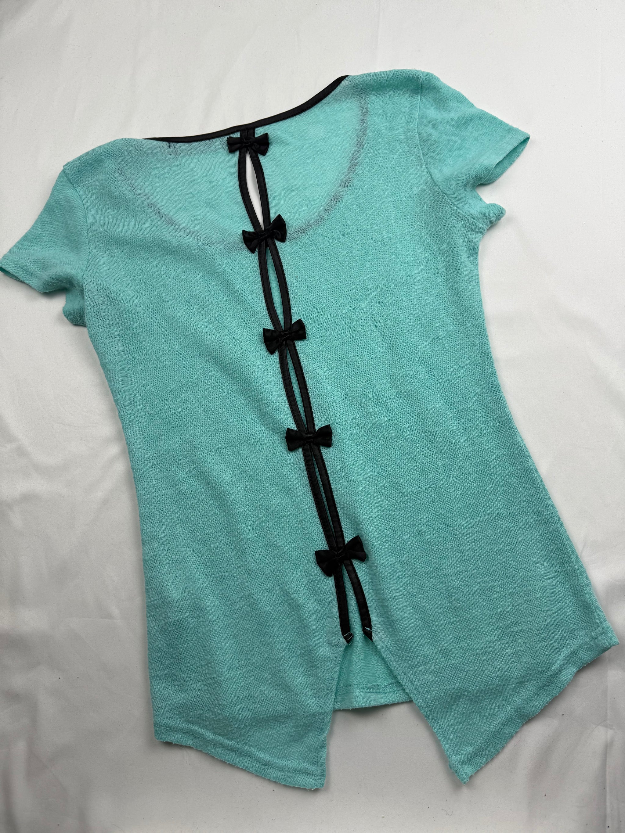 Green bow backless tight fit tee (S/M)