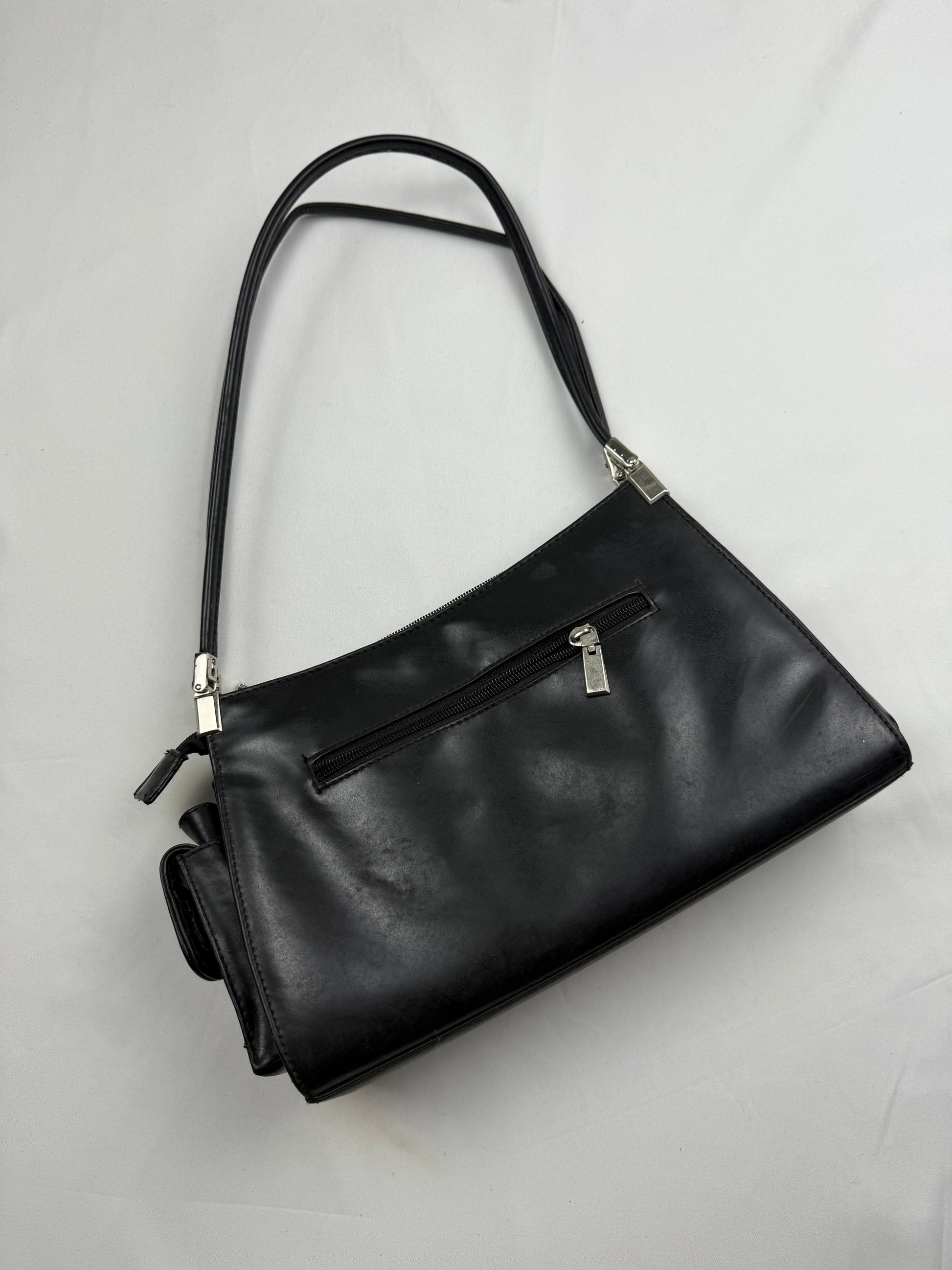 Black pvc leather shoulder bag (26x18cm)