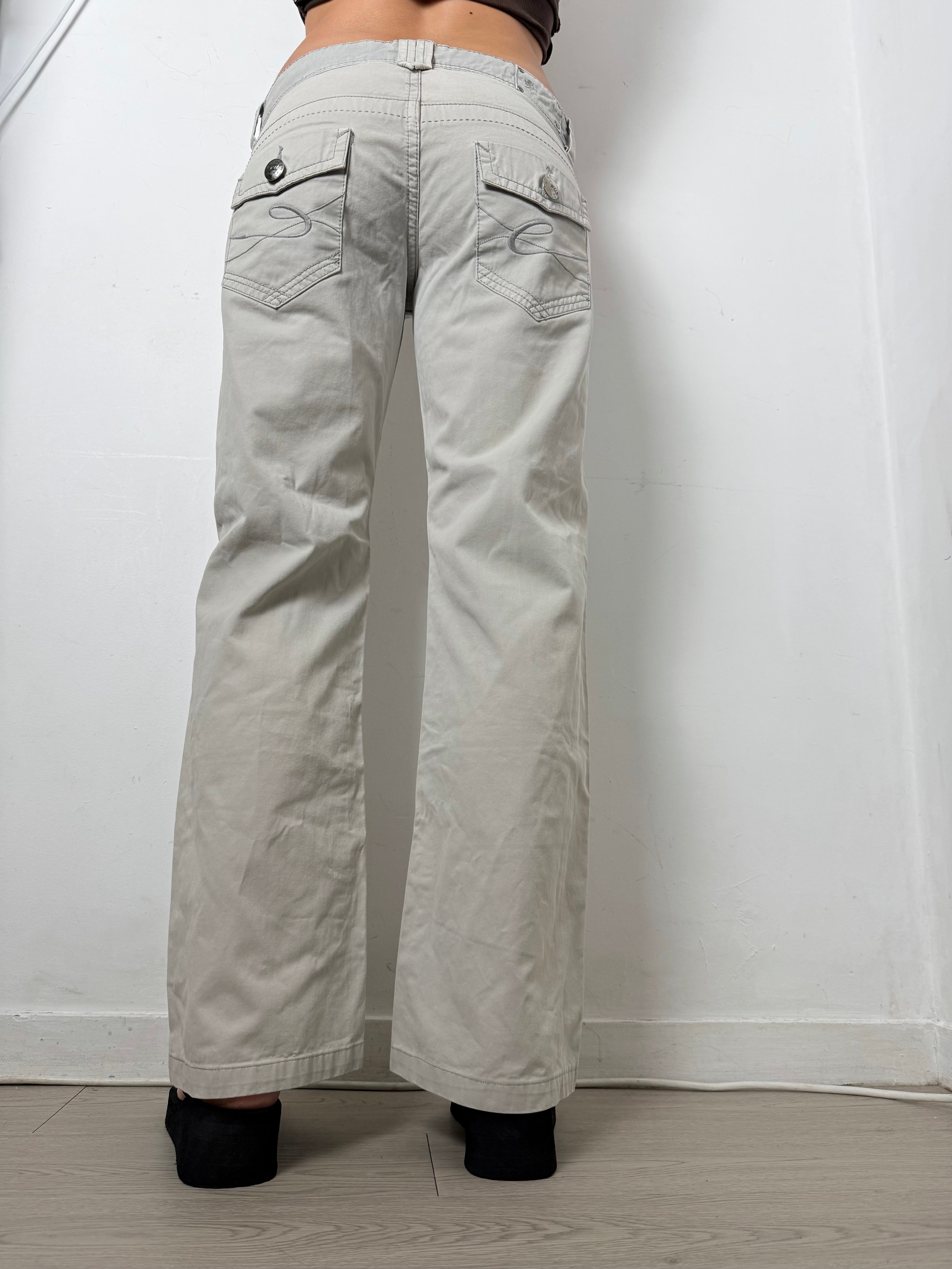 Grey low rise baggy pants (M)
