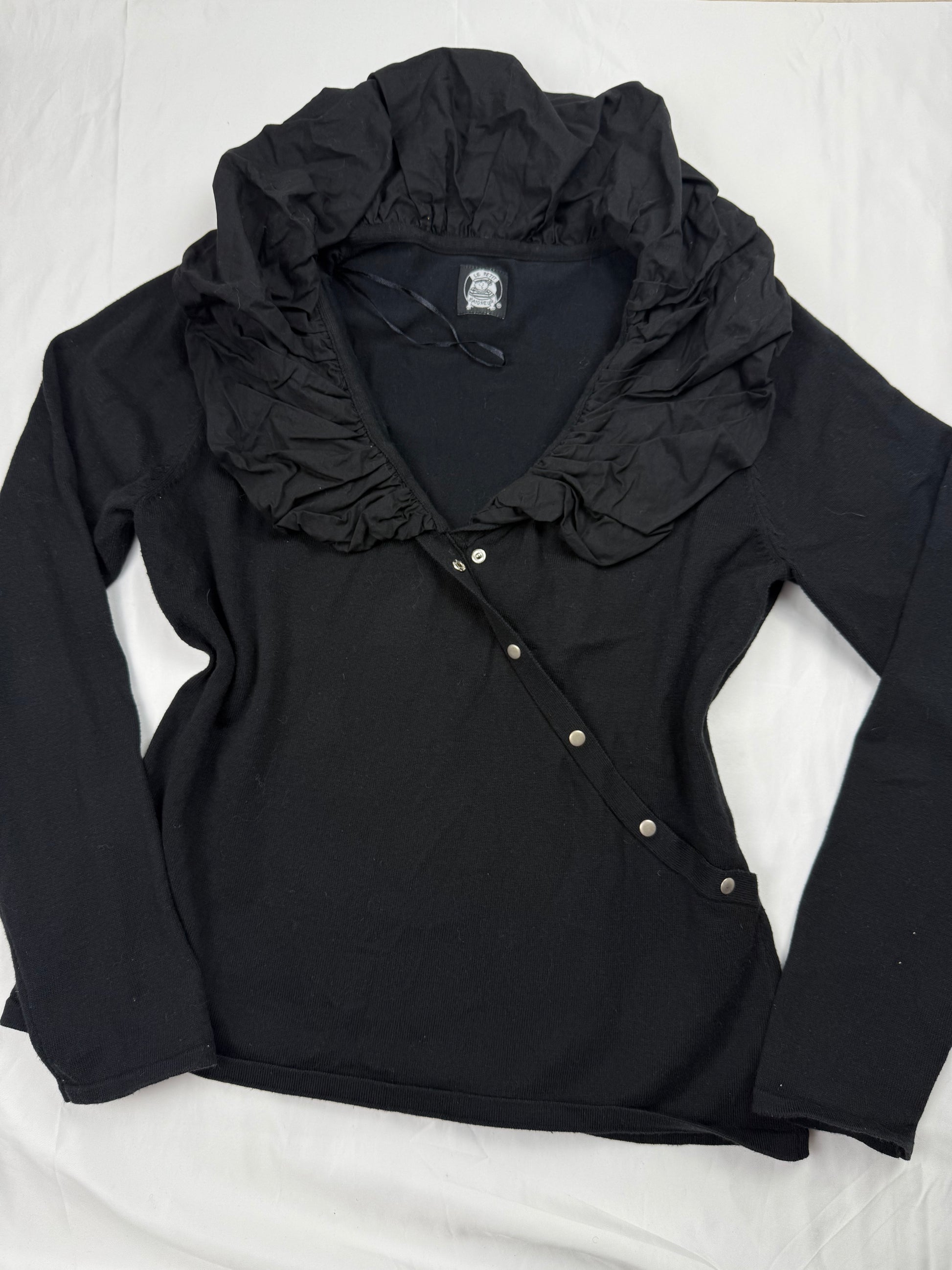 Black buttons up jumper (L)