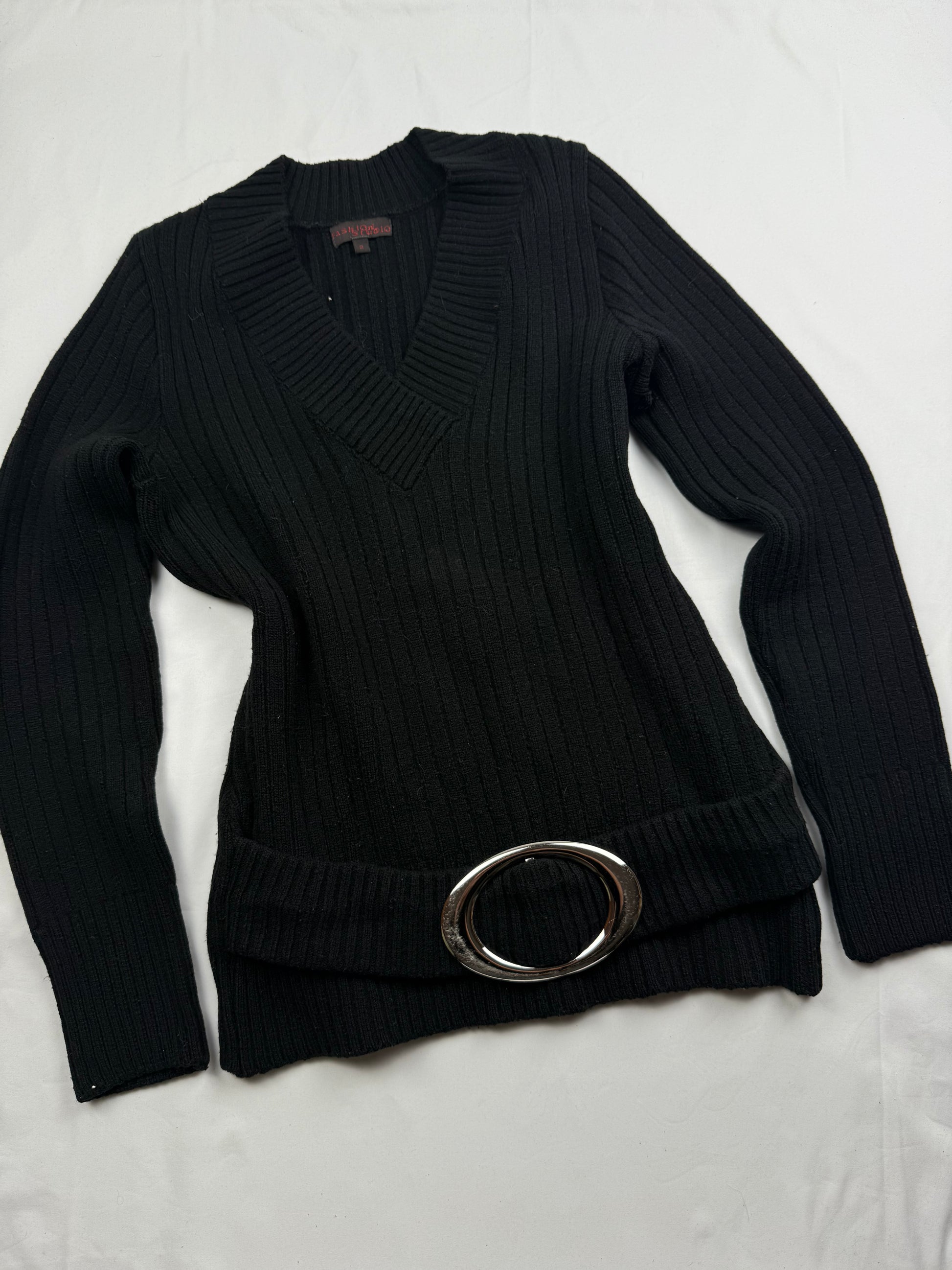 Black buckle belt ribbed jumper (M)
