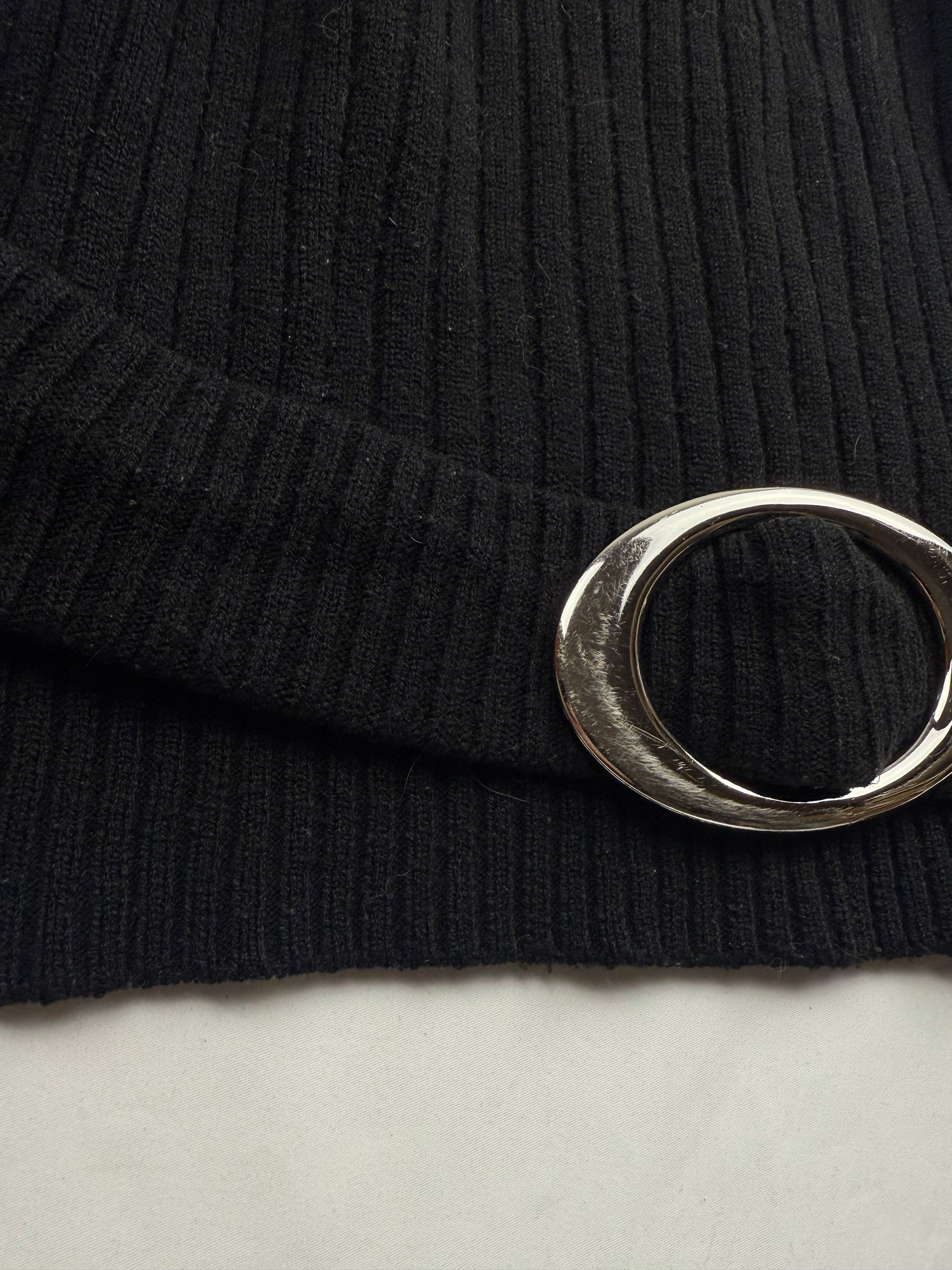 Black buckle belt ribbed jumper (M)
