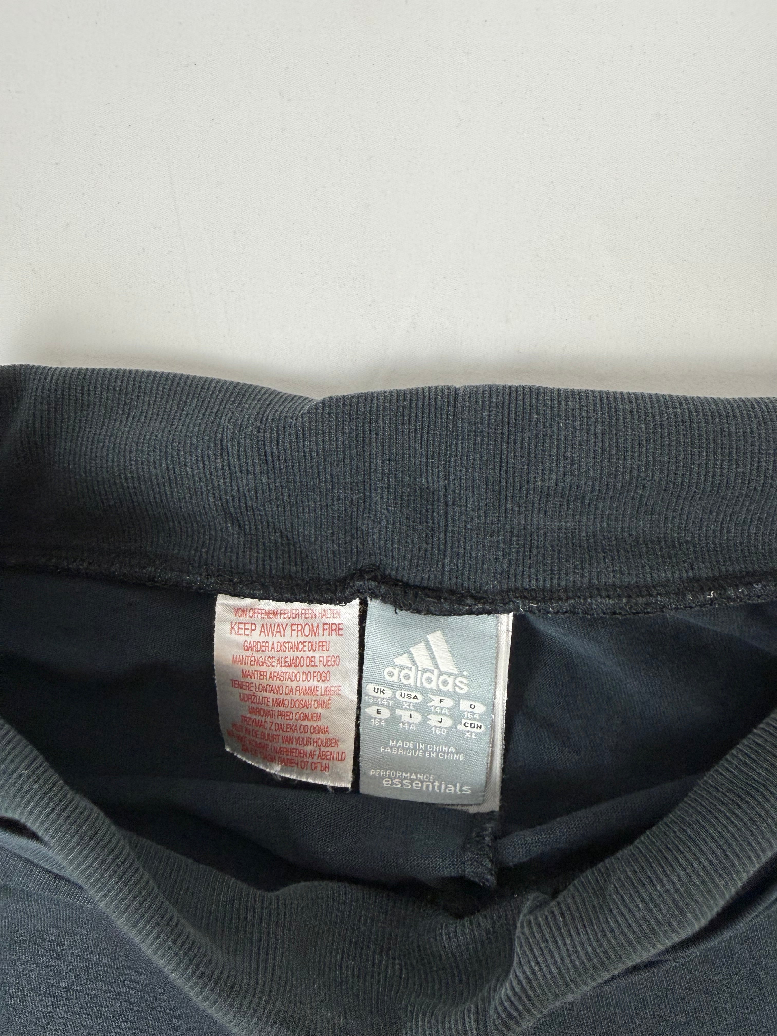 Black activewear low rise mini short (S)