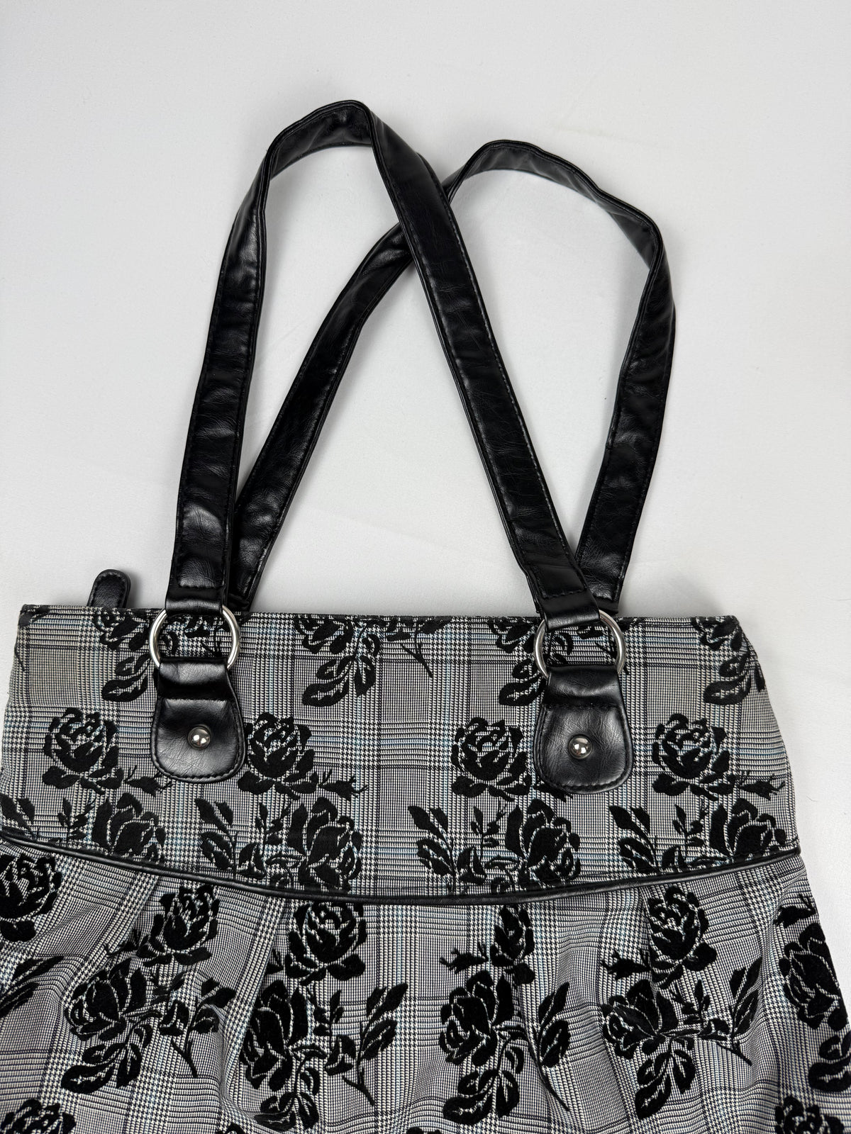 Grey check print shoulder bag (33x38cm)