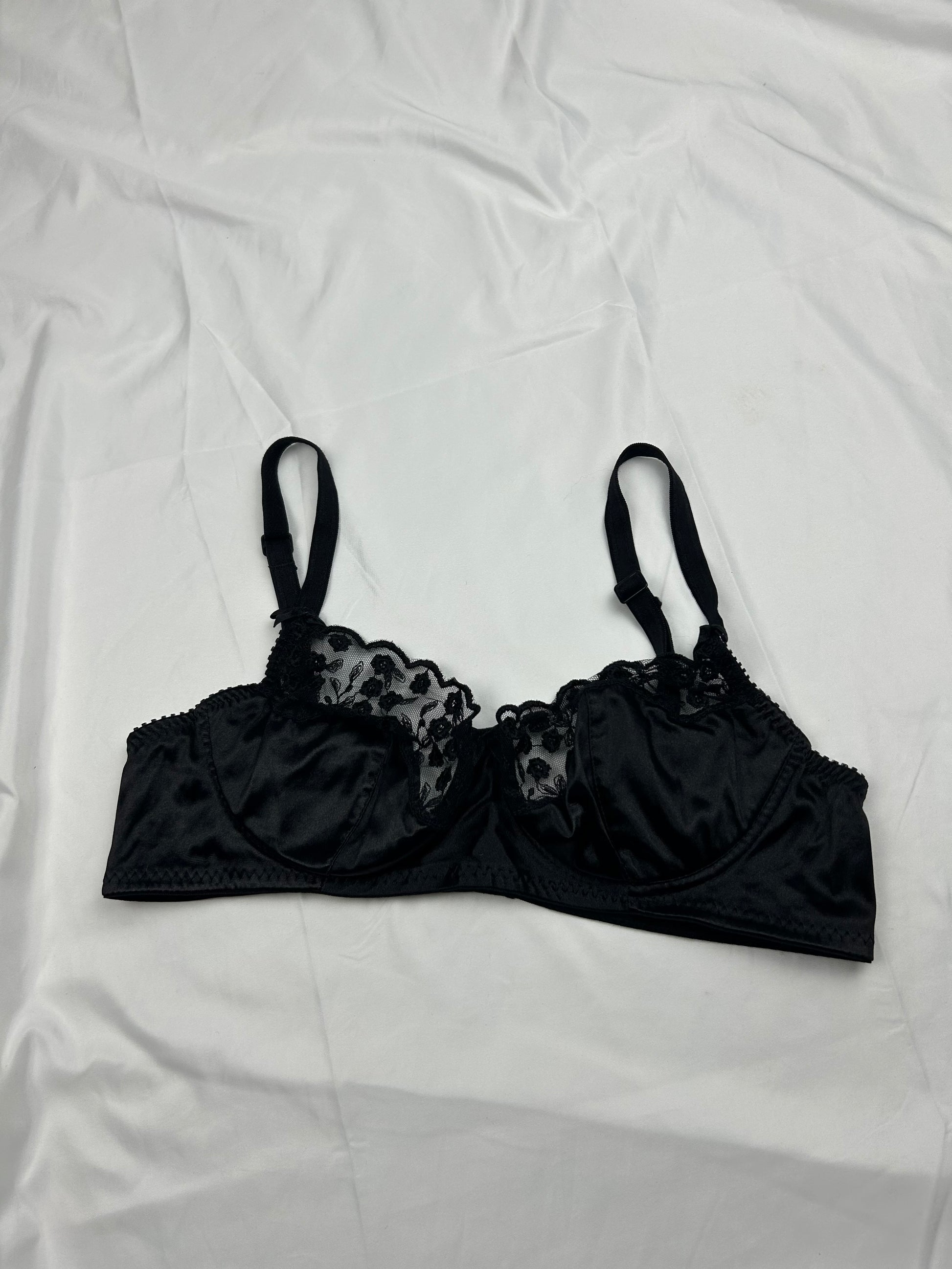 Black lace up mesh balcony vintage bra (90B)