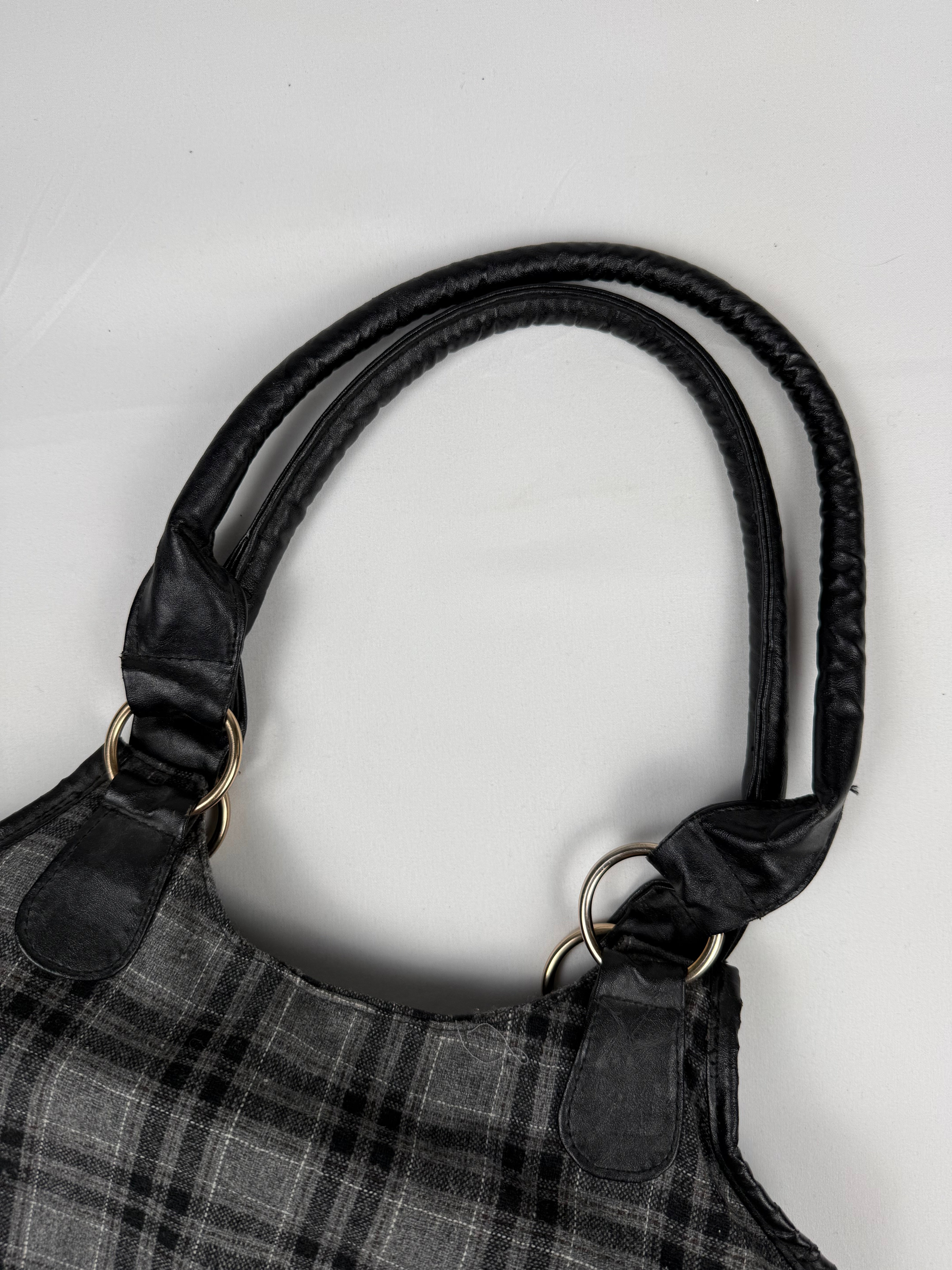Grey check print shoulder bag (32x37cm)