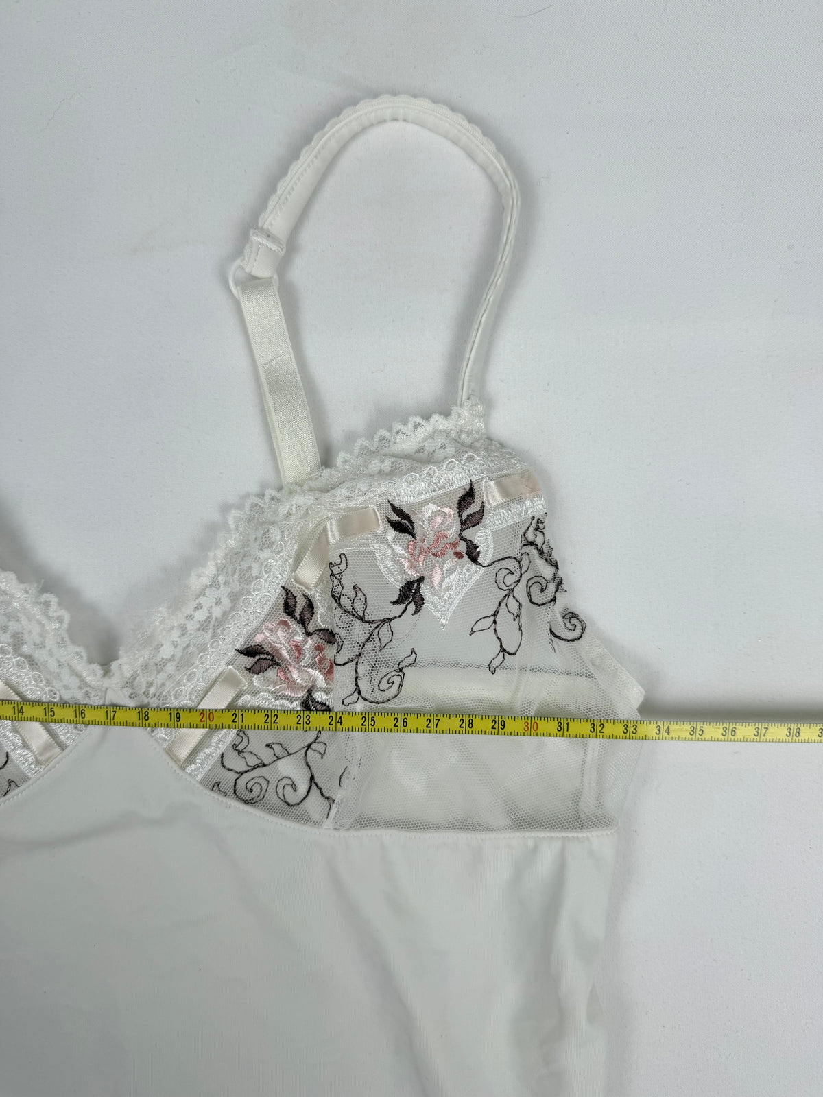White lace cami top (M)