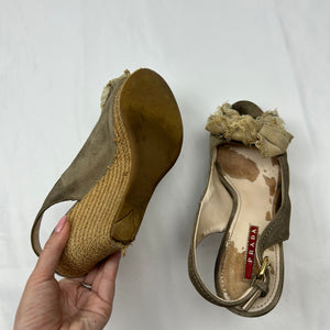 Khaki wedge heels (36)