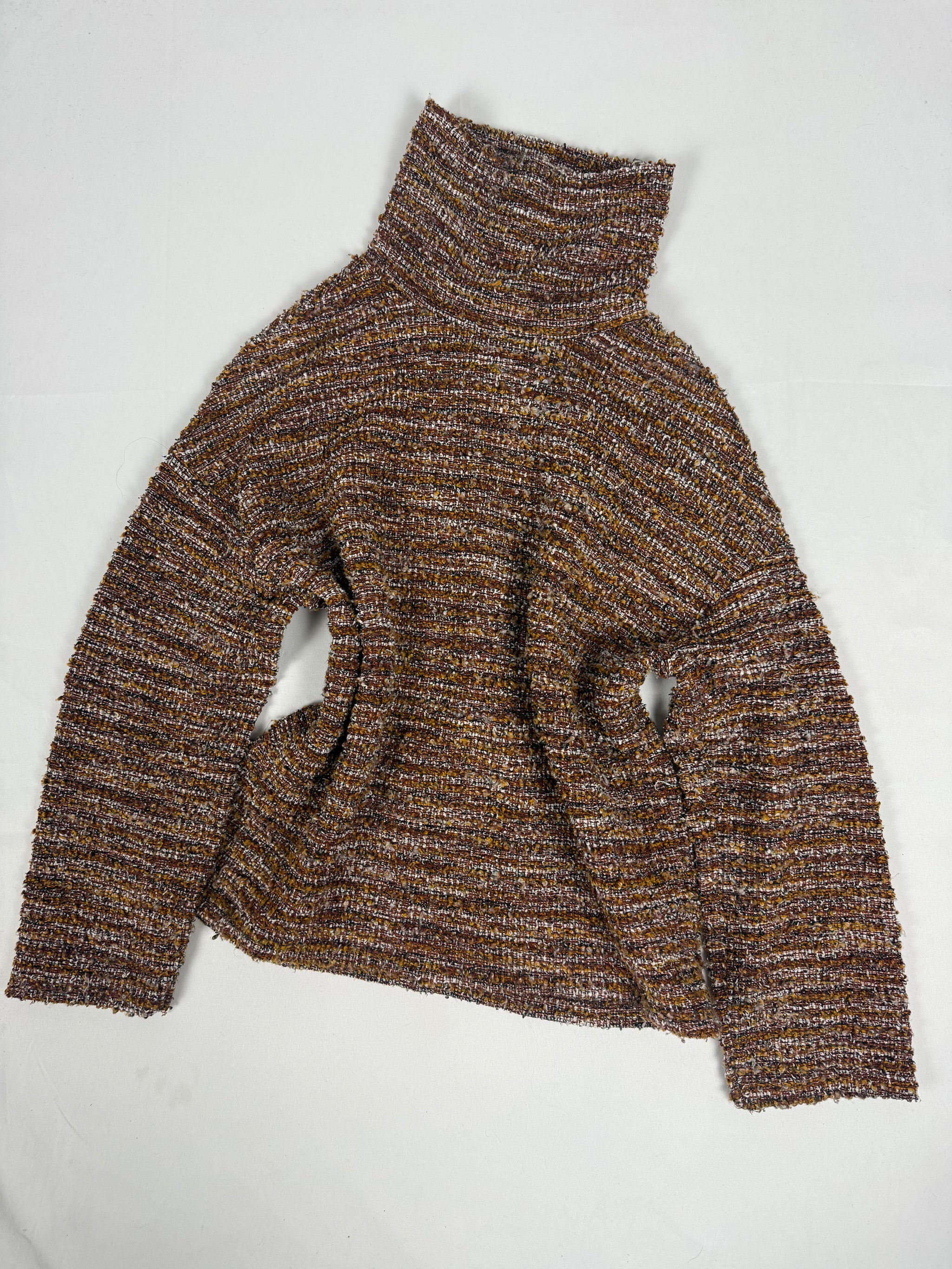 Beige turtleneck jumper (S/M)
