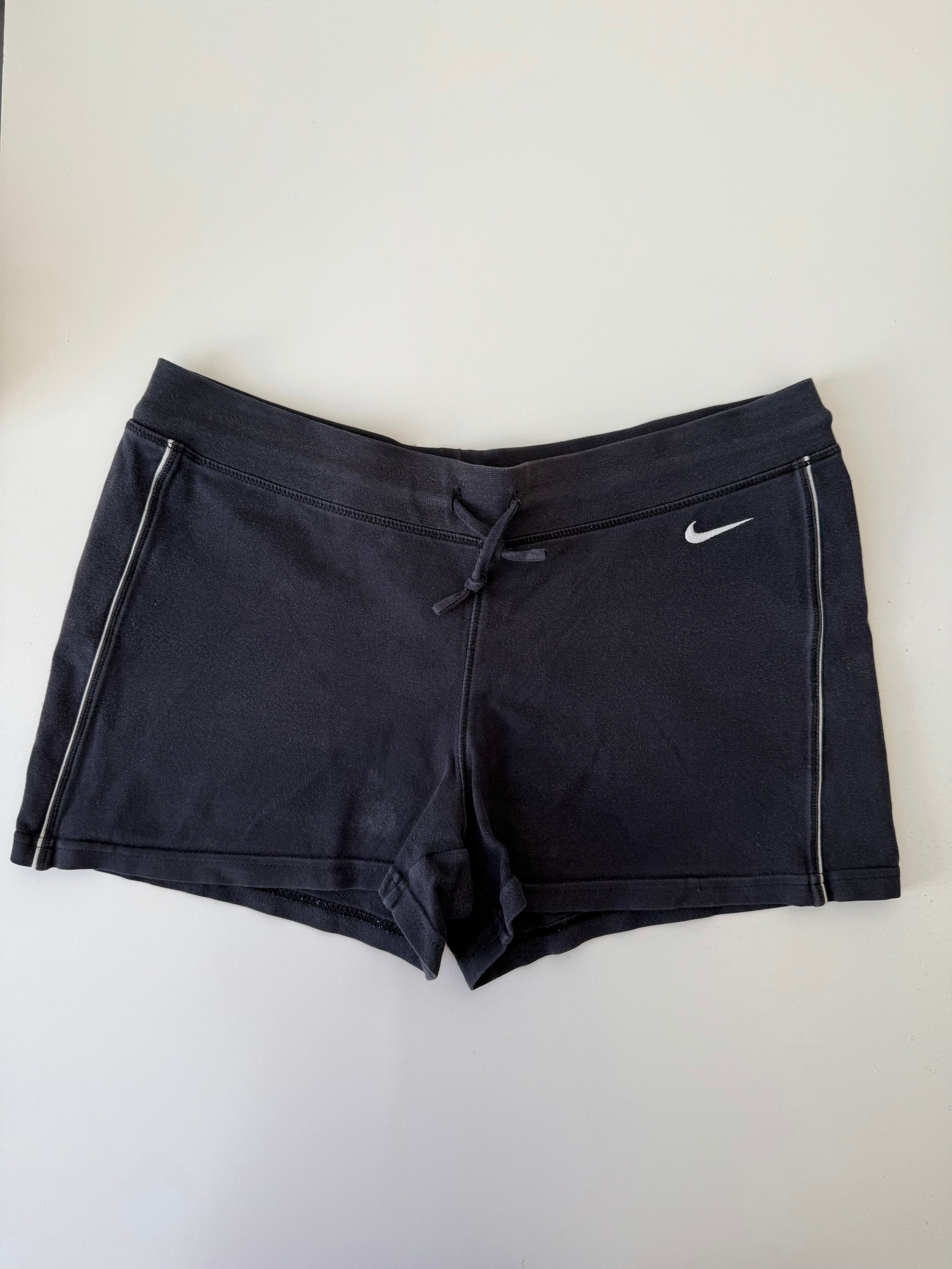 Black activewear low rise mini short (S)