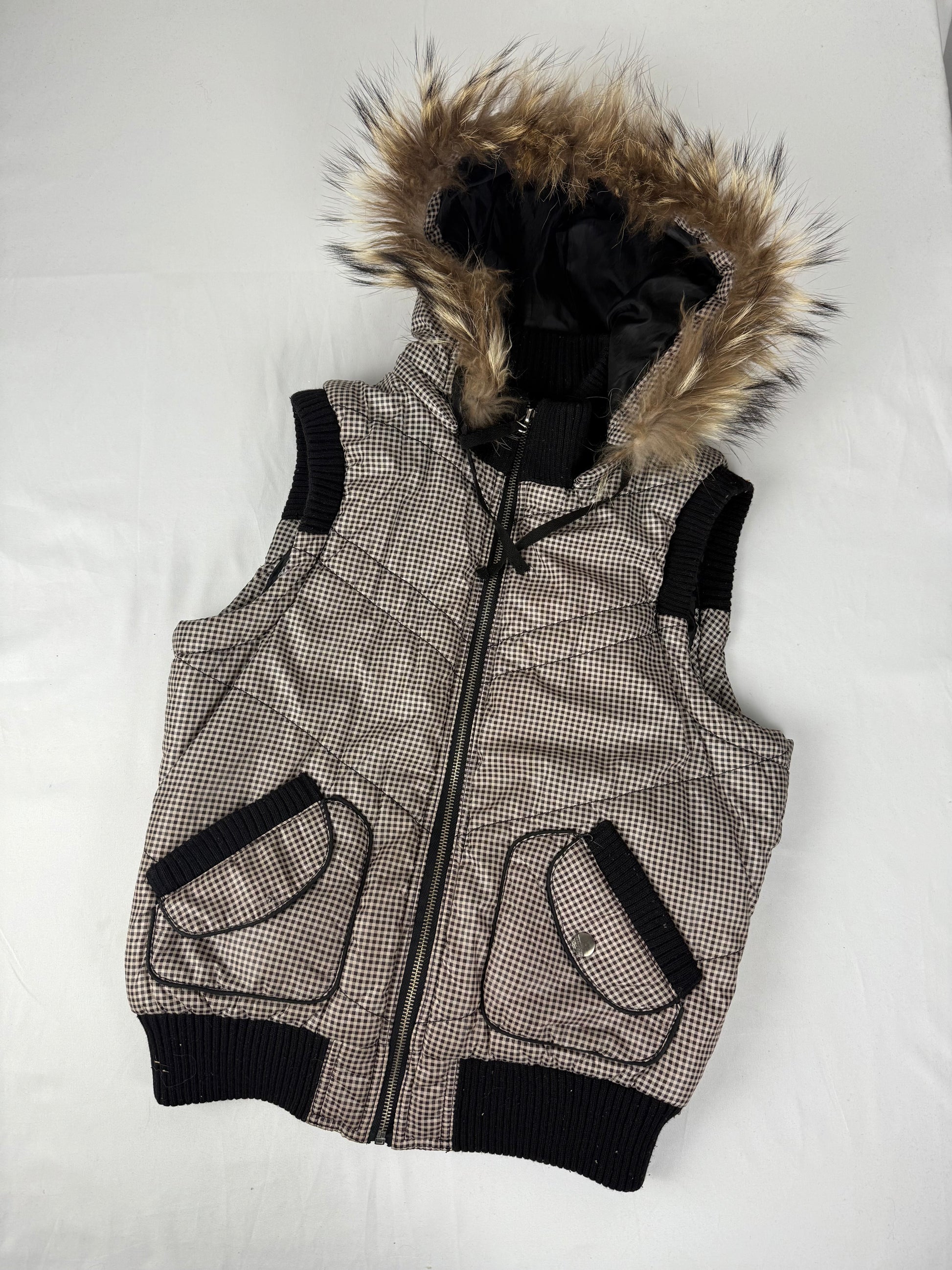 Beige sleeveless zip up hooded puffer jacket (M/L)