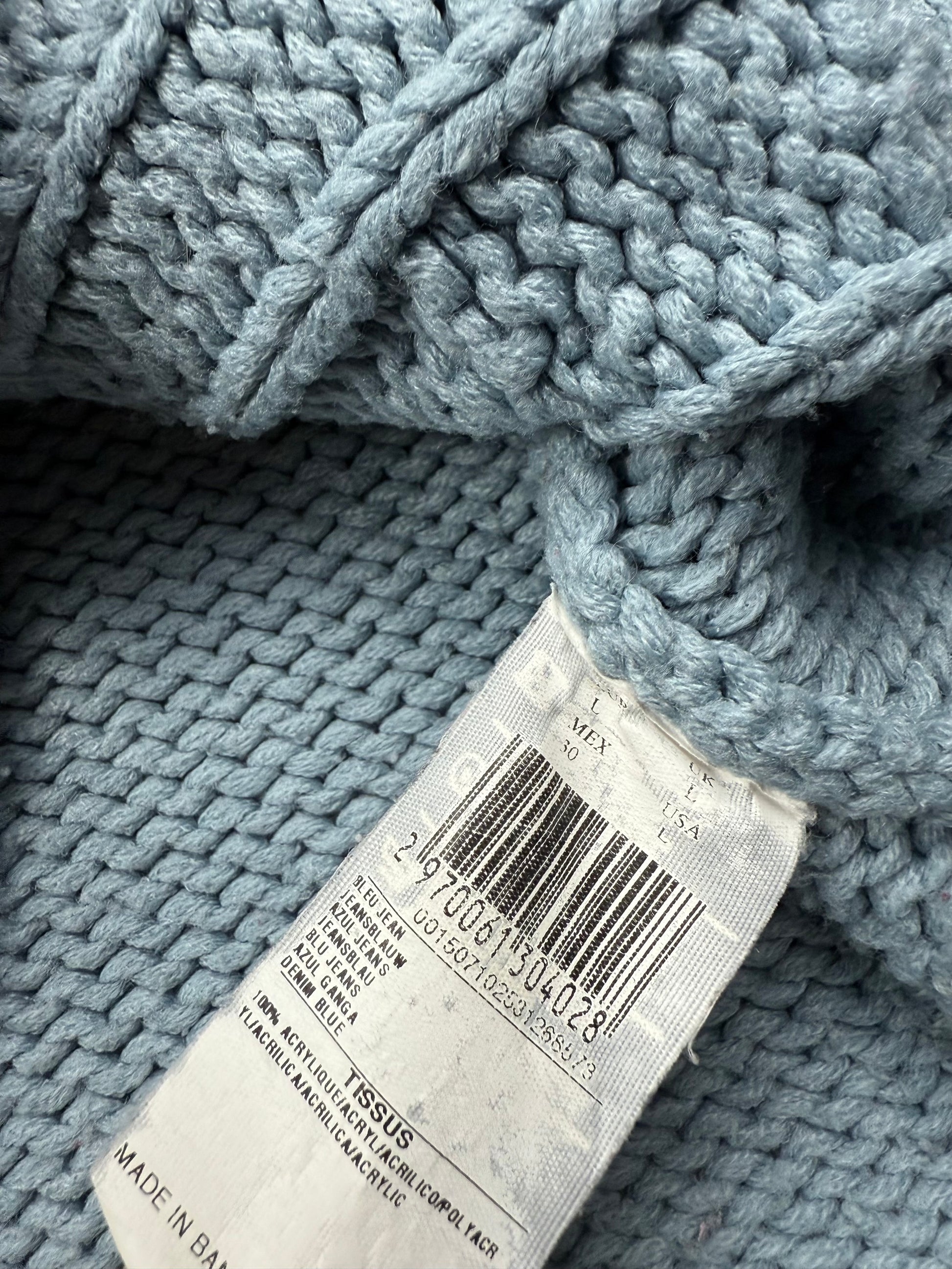 Baby blue knitted hooded jumper (M/L)