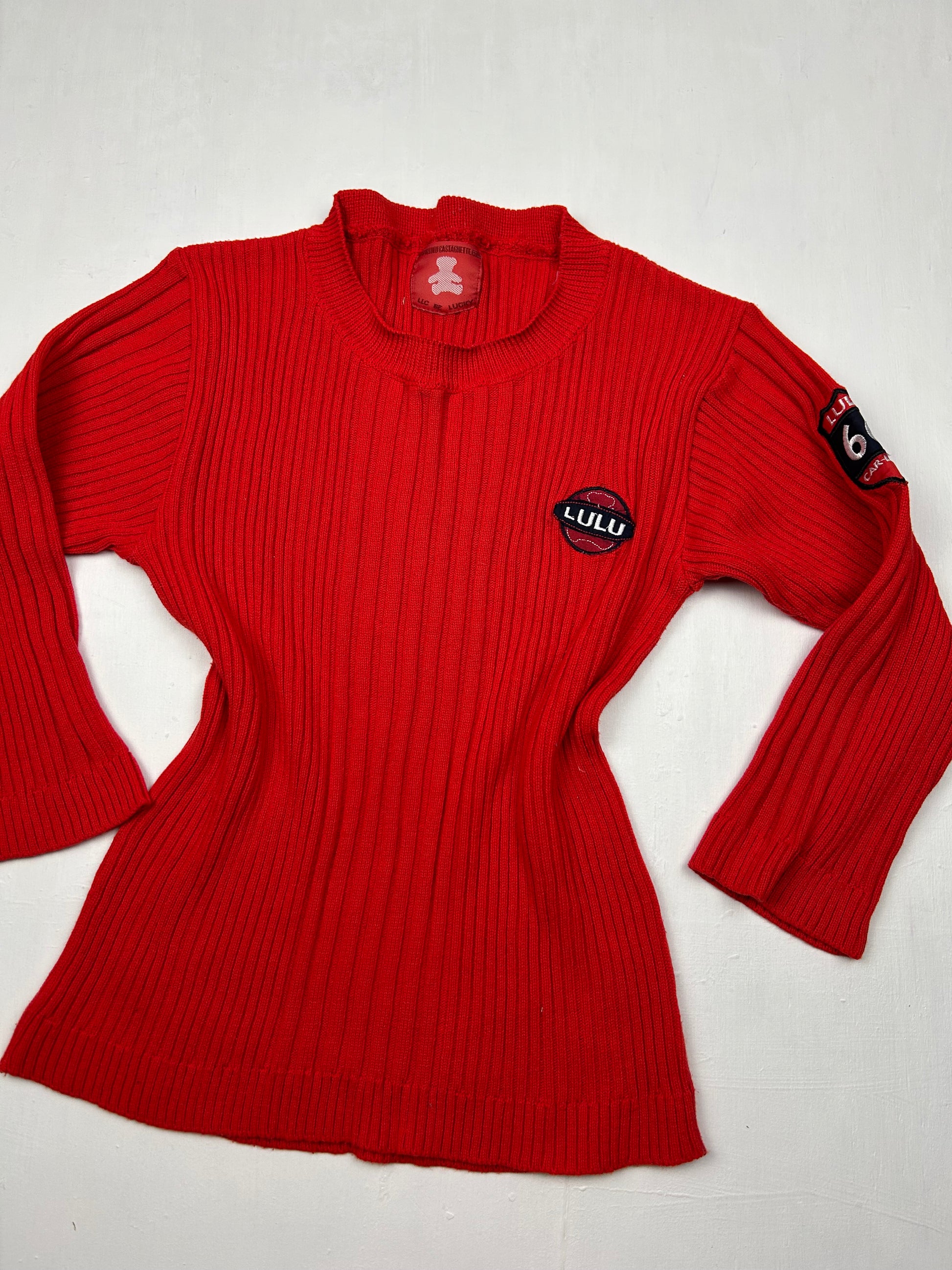 Red ribbed round neck jumper (S/M)