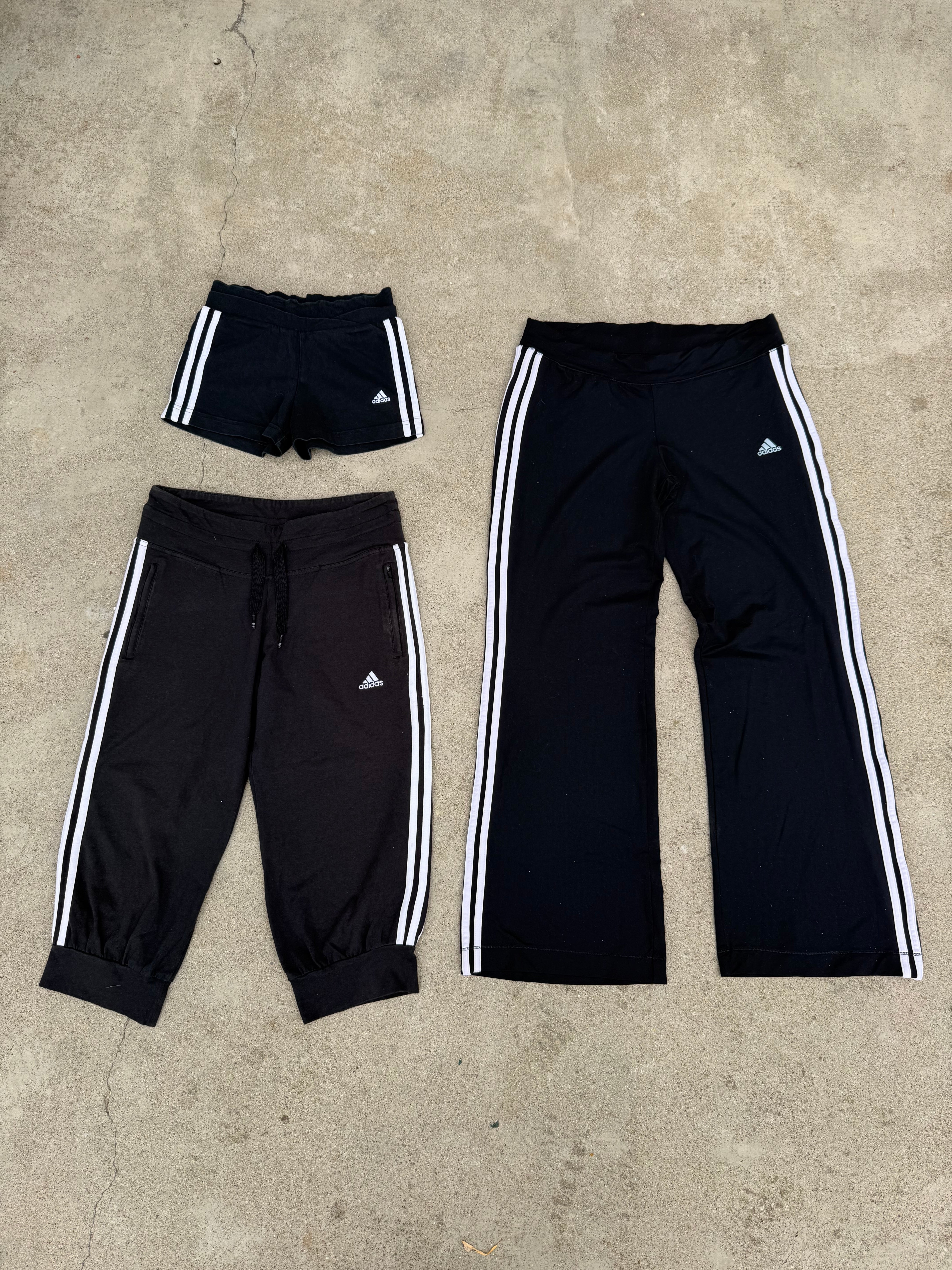 Black activewear low waist capri pants (S)