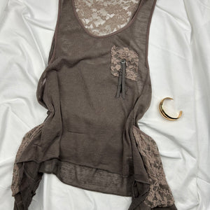 Khaki lace asymmetric tank top (XL)
