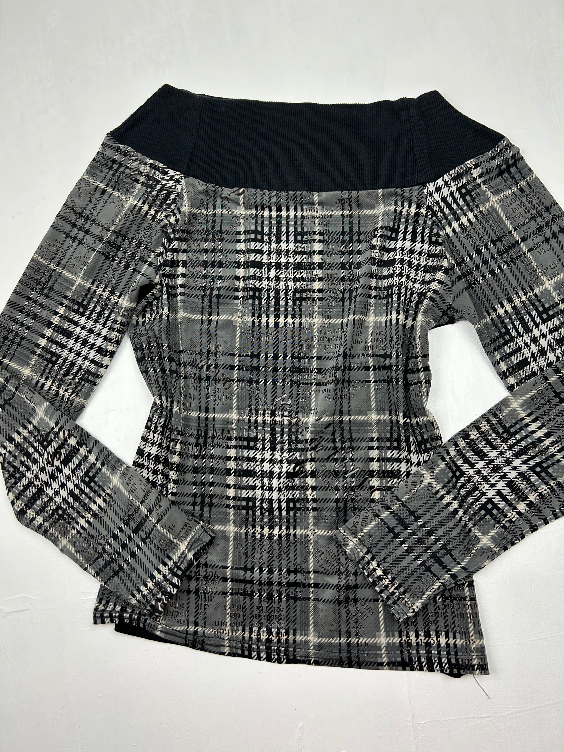 Grey check print long sleeves top (S/M)