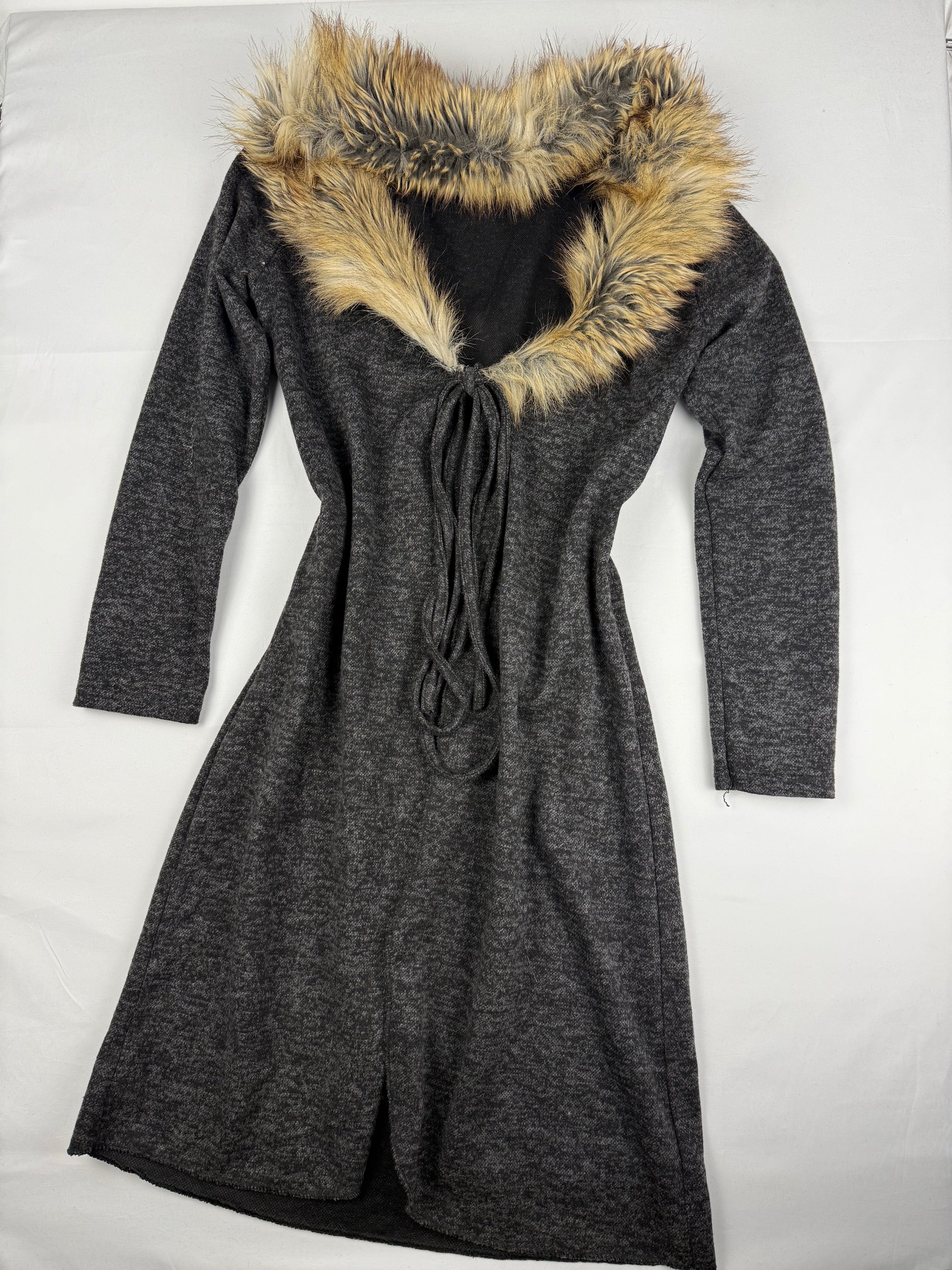 Grey faux fur neck maxi maxi cardigan jumper (M)