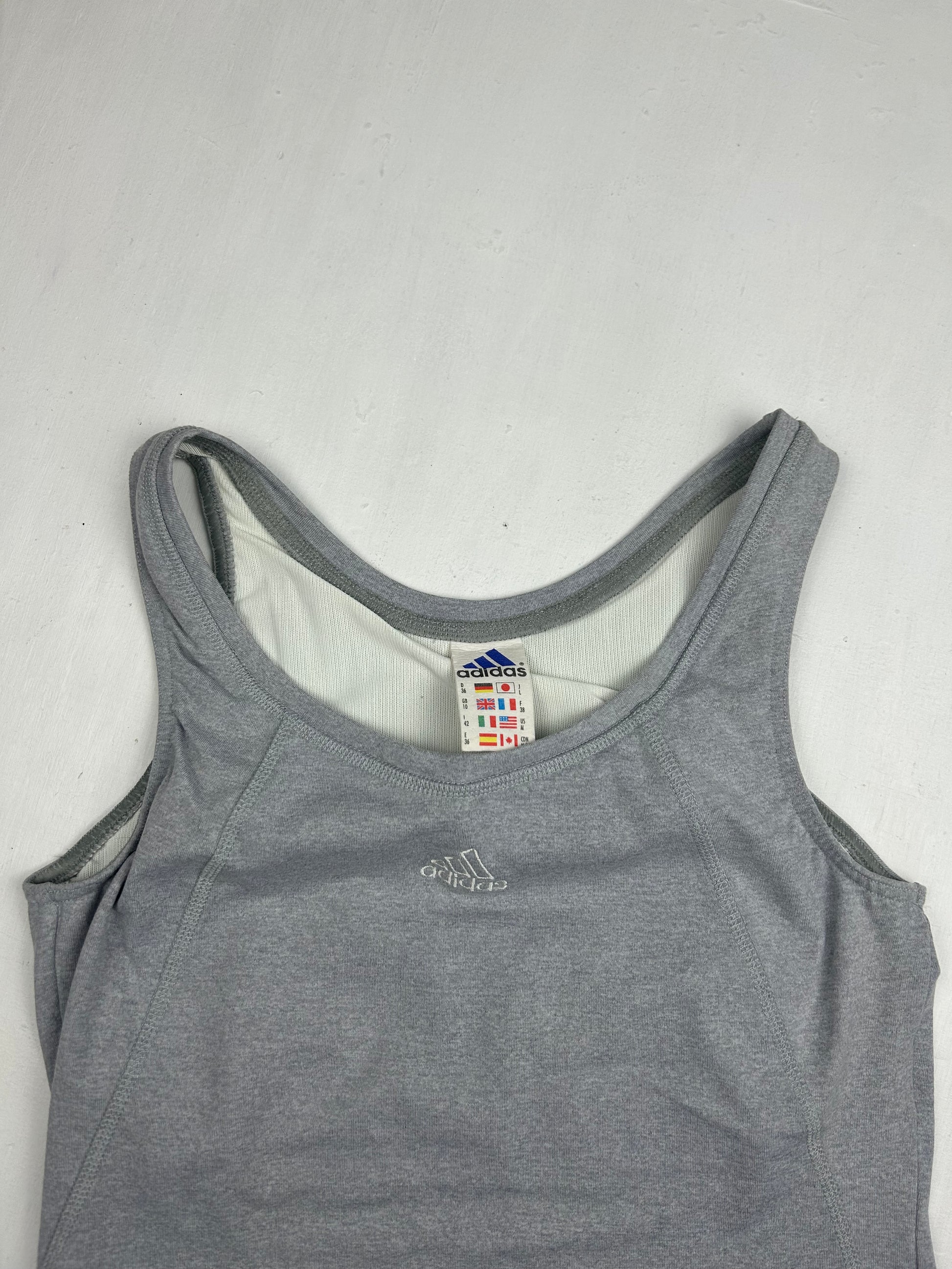 Grey tight fit tank top with bra (S)
