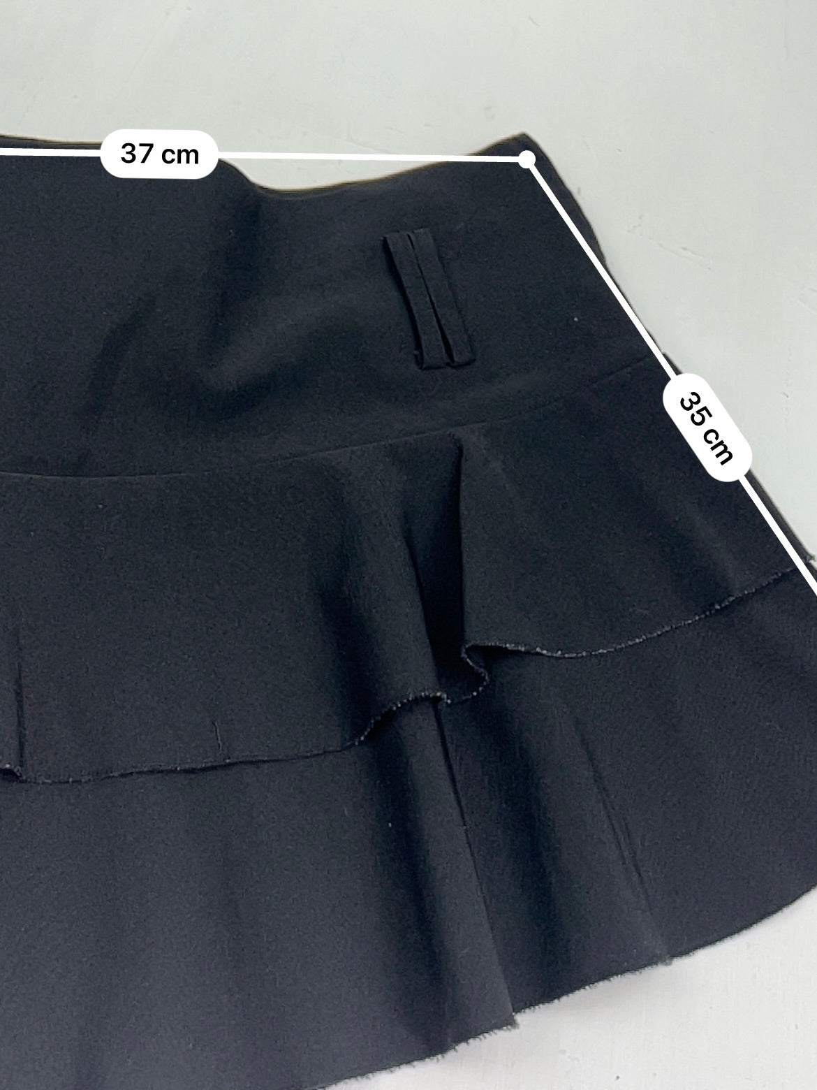 Black pleated office low rise mini skirt (S/M)