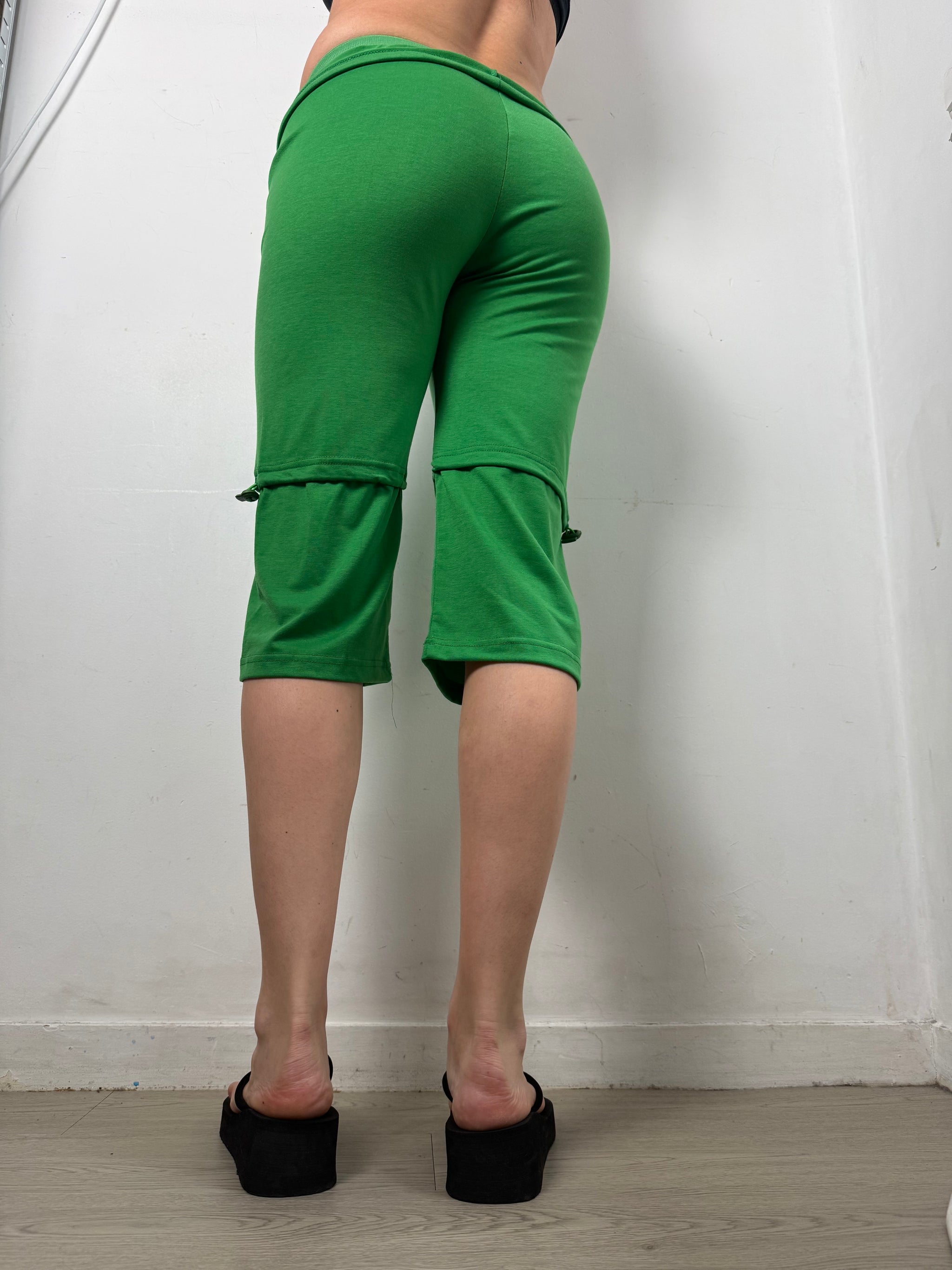 Green baggy capri pants (S)