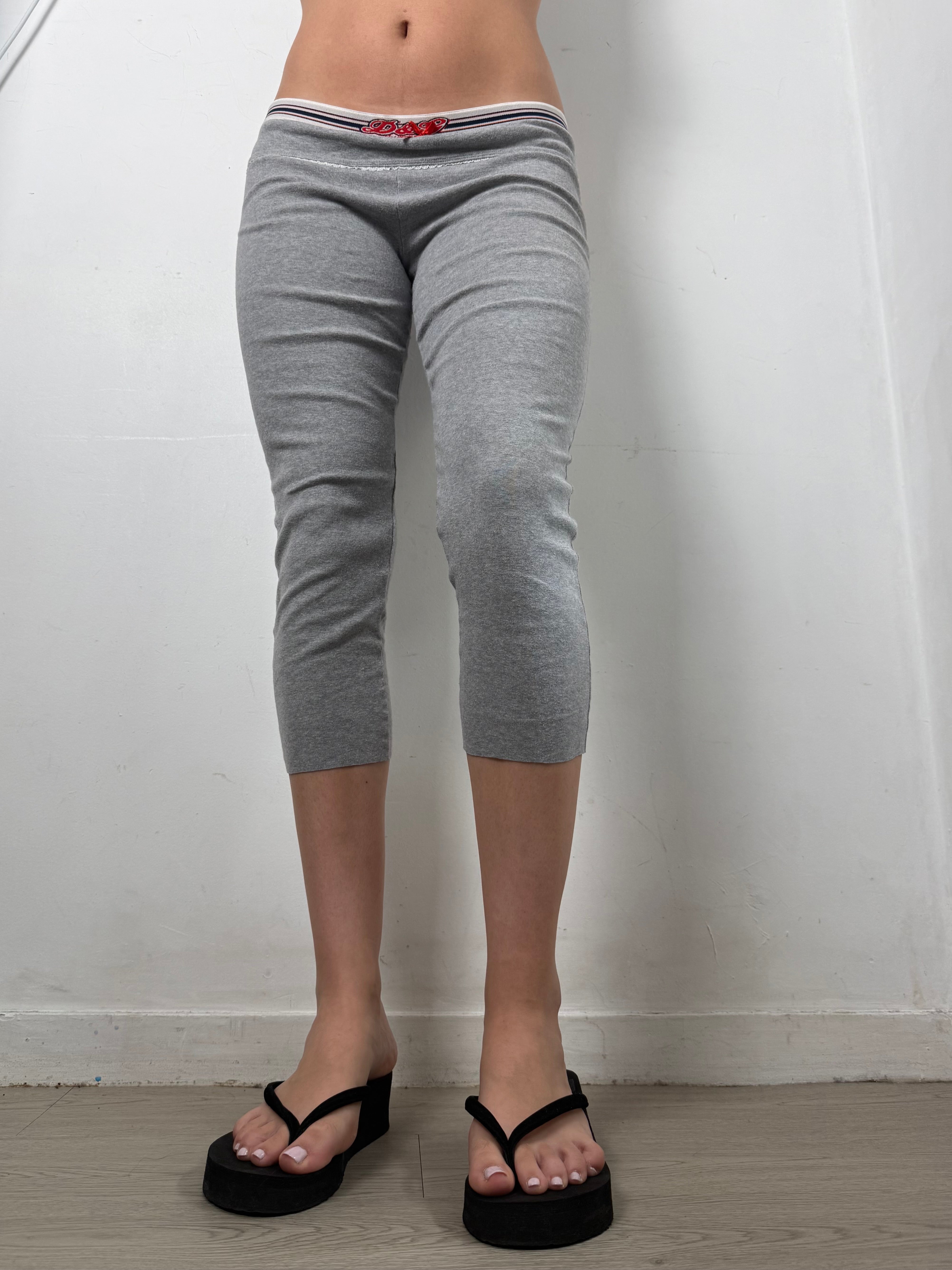 Grey cotton capri leggings pants + top set (M)